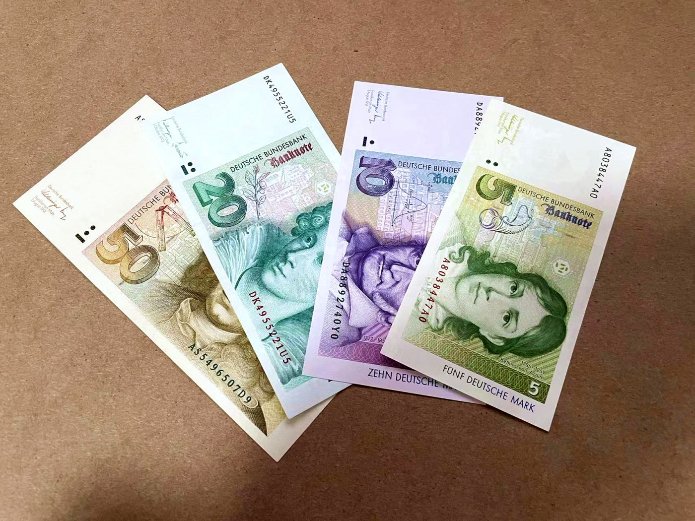 【Blue Auction】✨世界纸币精拍第435期【精】 【一组4张】德国 5-50马克 品相如图 含UNC