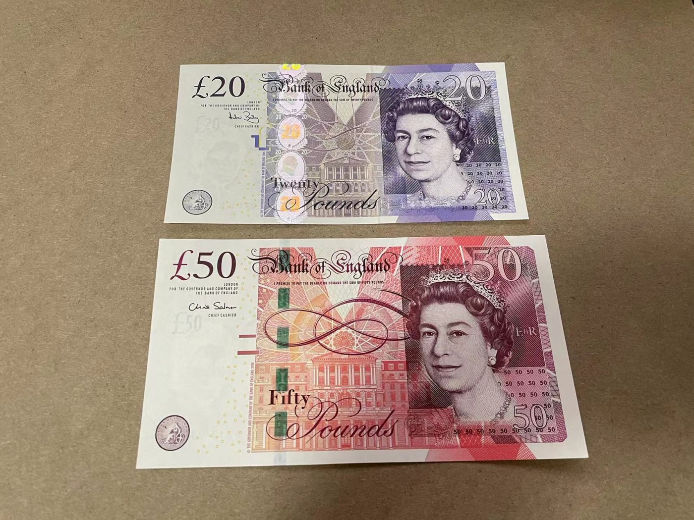 【Blue Auction】✨世界纸币精拍第435期【精】 【一组2张】英国20-50镑一组 全新UNC