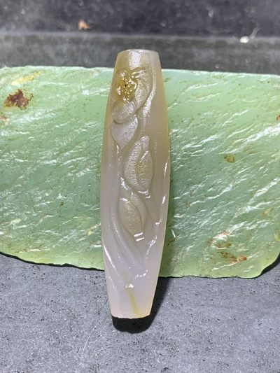 精美亚光高玉化巴西玛瑙手工俏色巧雕荷花吊坠（把件）一个 - 精美亚光高玉化巴西玛瑙手工俏色巧雕荷花吊坠（把件）一个