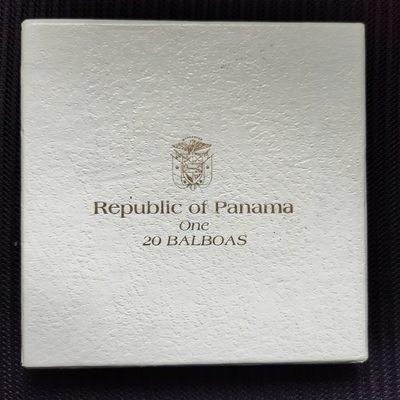 道一币馆币章第三十八场 - 原盒证 巴拿马1975年中美洲独立150周年20巴波亚精制大银币 130g