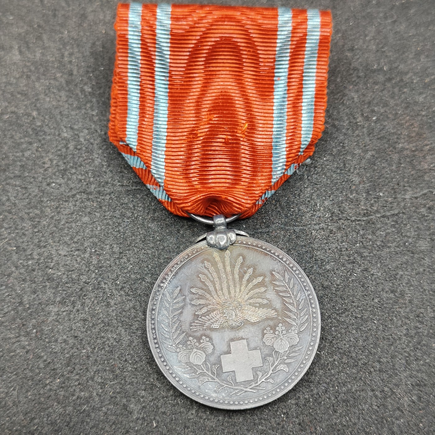 全场0元起拍 第133期 咸鱼国勋章拍卖专场 2月25日（周日）下午6：00开始 日本早期赤十字社员章银制