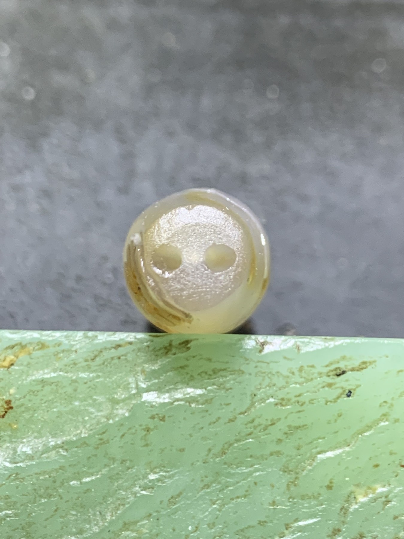 精美亚光高玉化巴西玛瑙手工俏色巧雕荷花吊坠（把件）一个