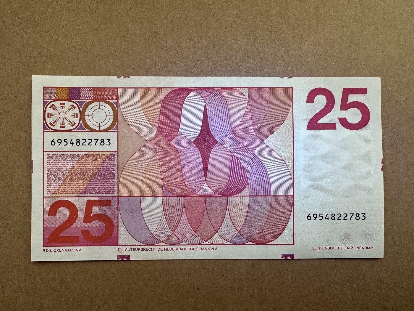 《张总收藏》138期-节后首期外币高货场 荷兰25盾 UNC 1971年 人像版