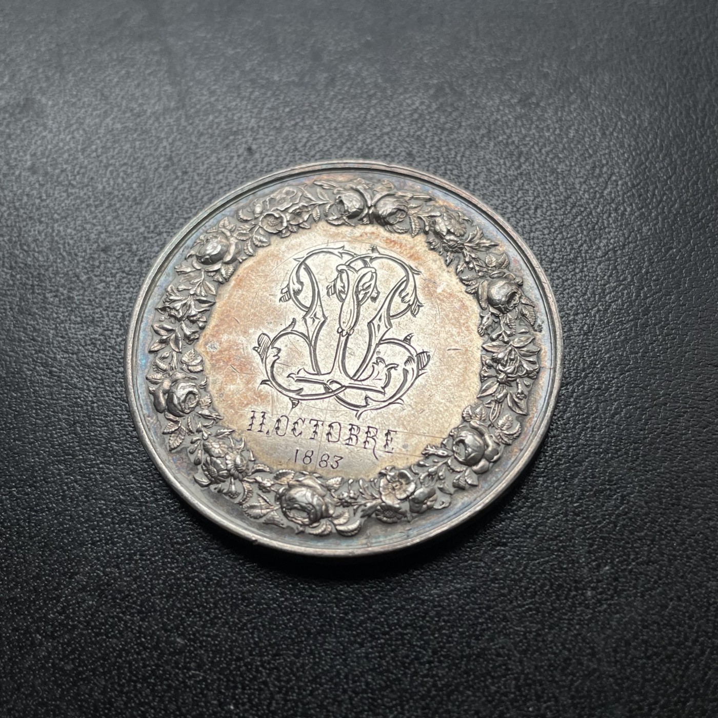 「木头集藏」章牌专场-第38期 1883年法国婚礼银章   直径：37mm，21.9g，边铭：丰饶角 ARGENT