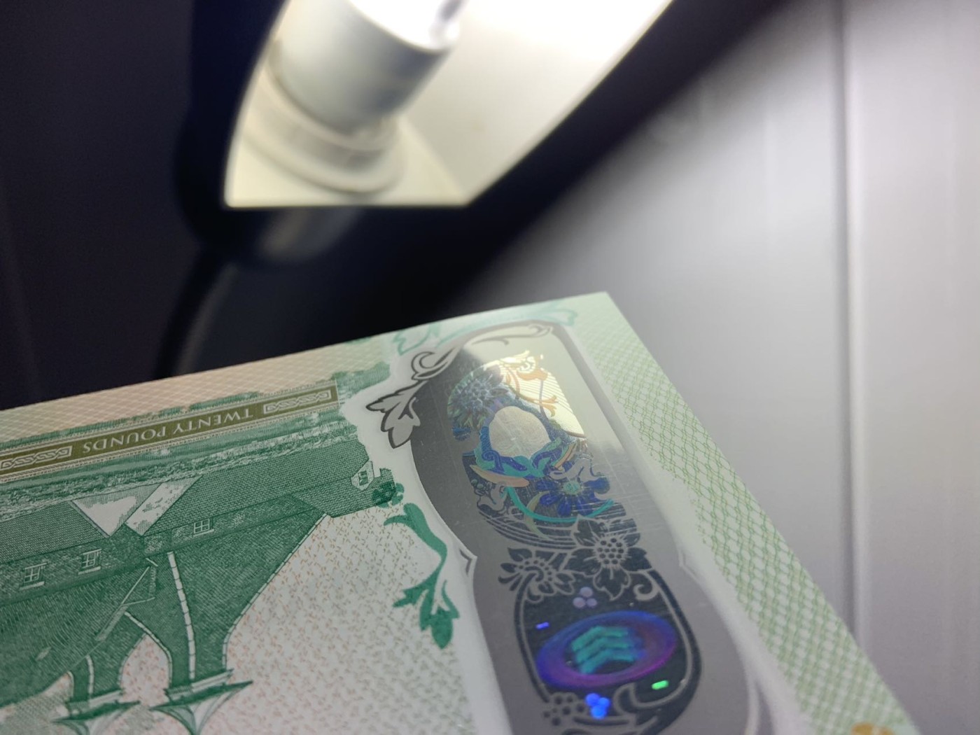 收藏联盟Quantum Auction 第326期拍卖  北爱尔兰2017年20镑 品相全新UNC 水印处轻微刮擦为正常印刷原因