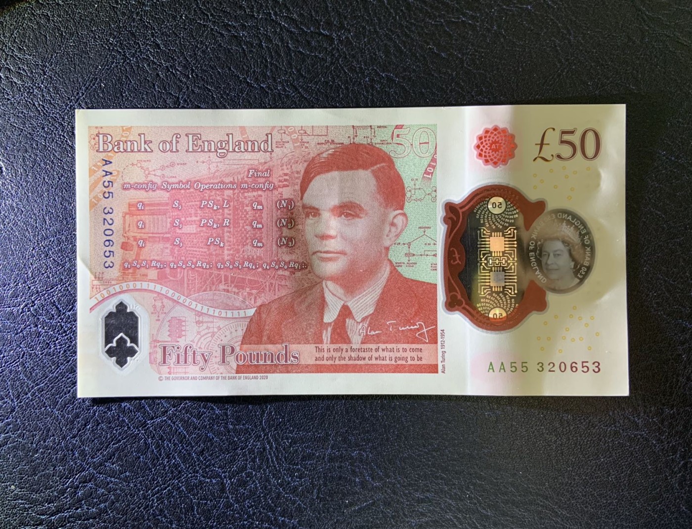 收藏联盟Quantum Auction 第326期拍卖  英国2020年50镑 品相UNC-   图灵 中间点钞痕和压痕 AA冠 号码全程无4