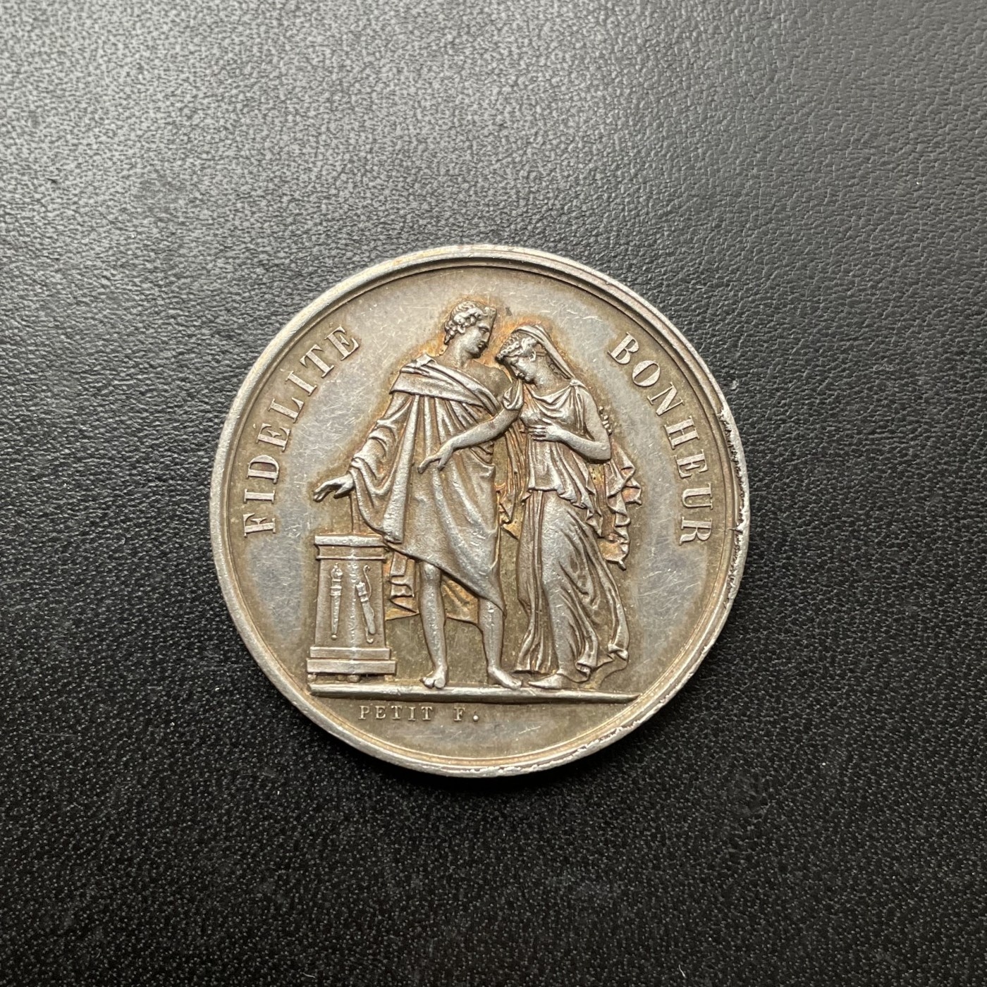 「木头集藏」章牌专场-第38期 1869年法国婚礼银章  直径：33.5mm，15.8g，边铭：蜜蜂 ARGENT