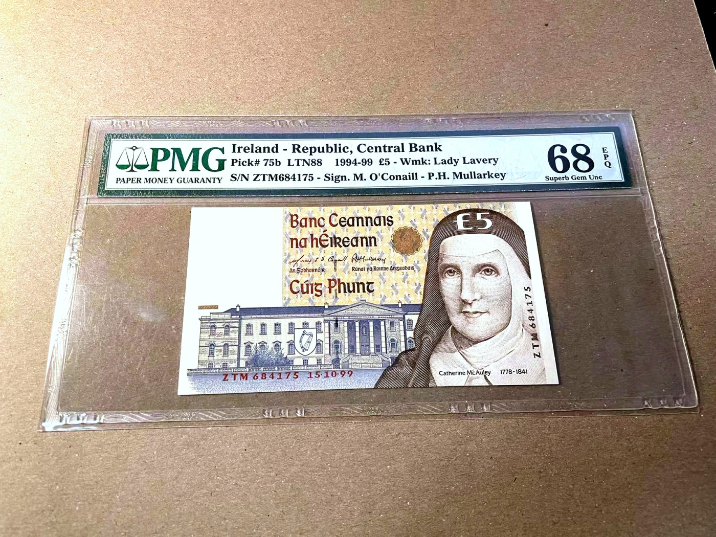 【Blue Auction】✨世界纸币精拍第436期【精】 爱尔兰 1994-99年5镑 PMG68EPQ 超高分