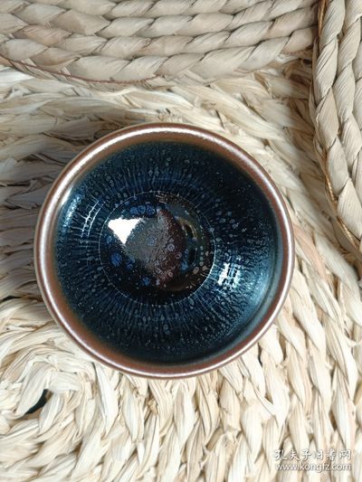 ↓【君缘收藏】第36期↙↙↙无佣金、可寄存、满10元包邮  - 建窑建盏，鸡蛋杯 主人一口杯，金长有建盏 银毫 鸡蛋杯，口径约5.5㎝，高约5㎝