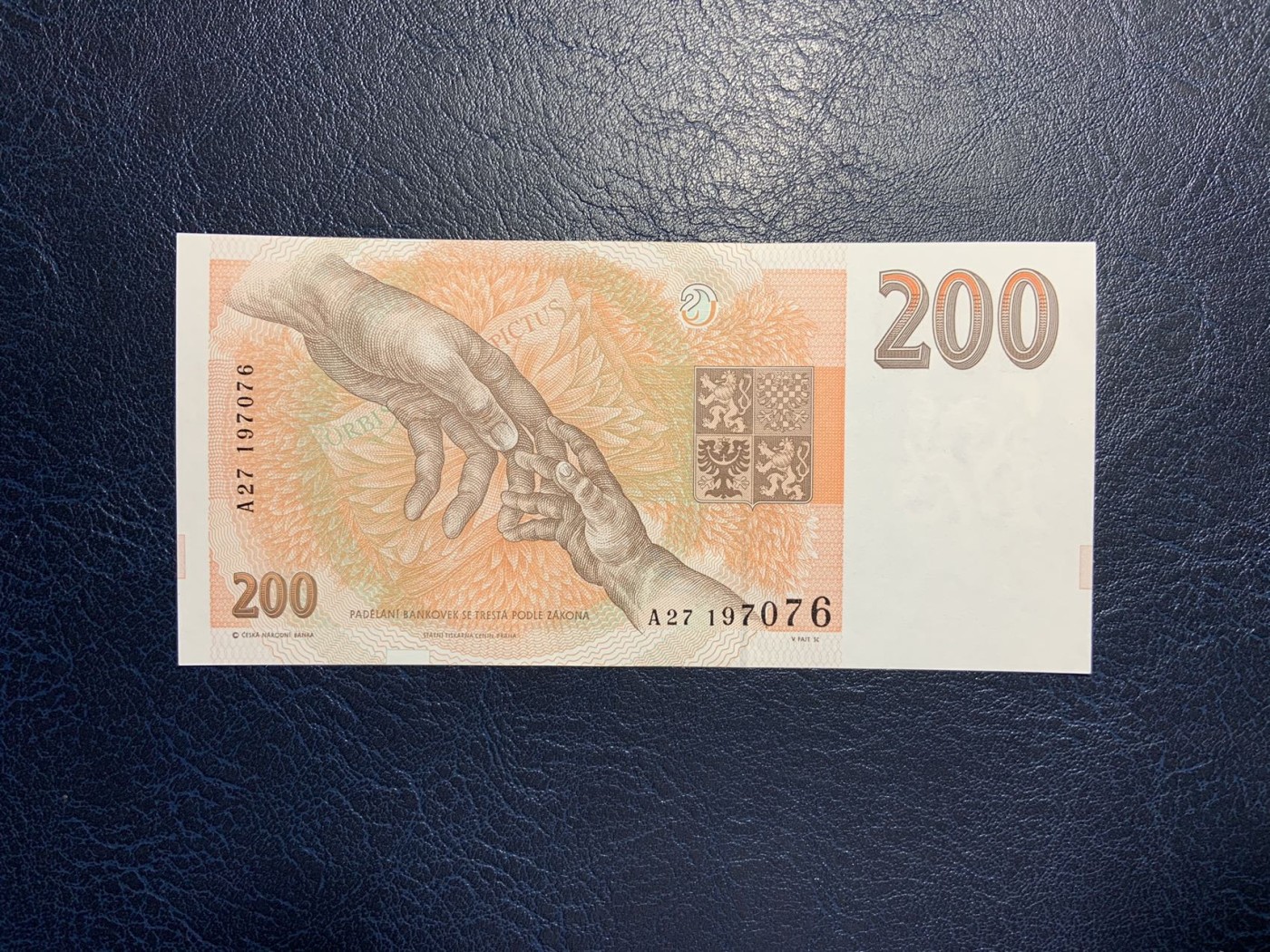 收藏联盟Quantum Auction 第326期拍卖  捷克1993年200克朗 品相全新UNC A冠 教育家 夸美钮斯 边缘因剪裁而自然翘起
