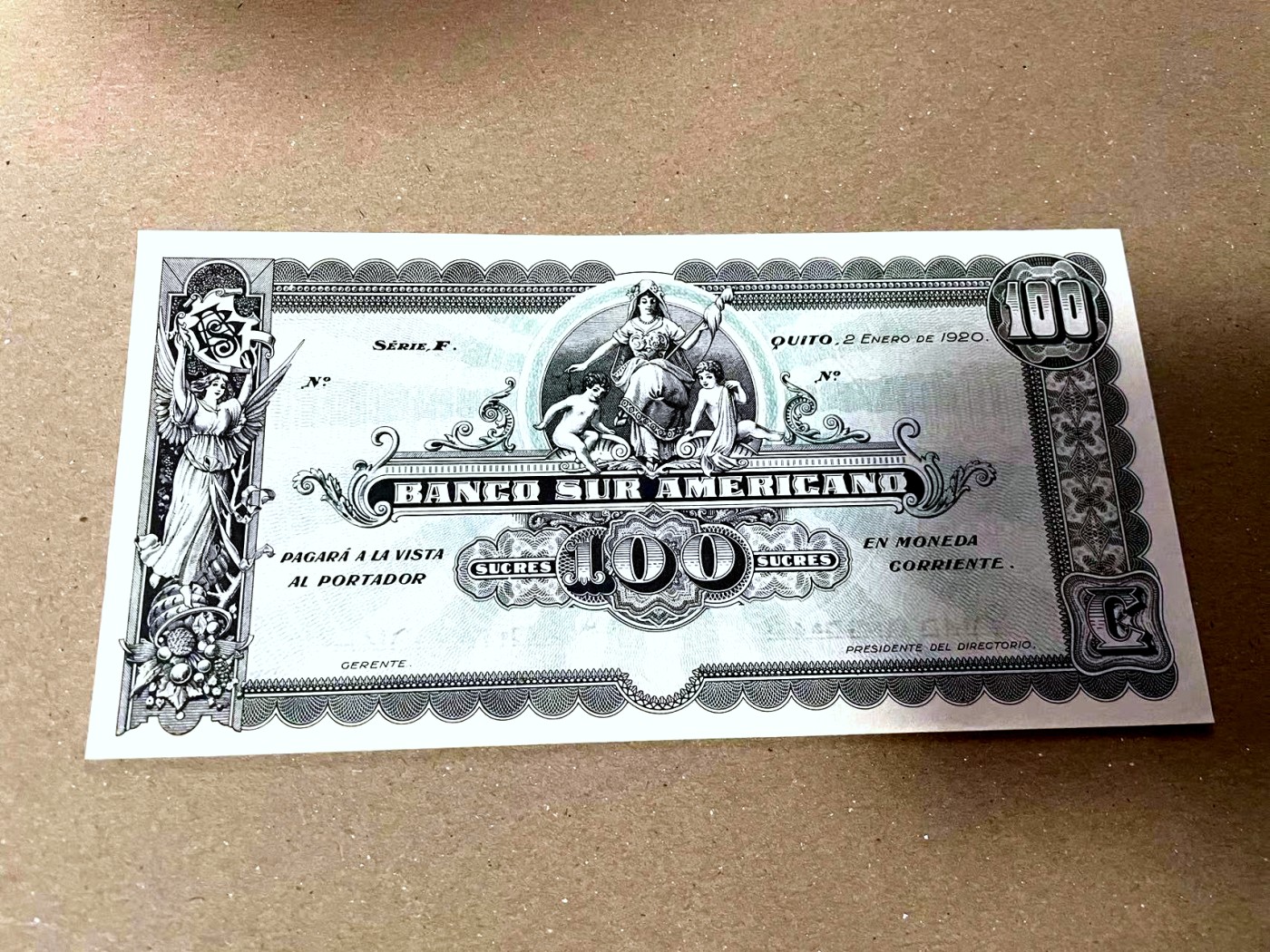 【Blue Auction】✨世界纸币精拍第436期【精】  厄瓜多尔早期 1920年100苏克雷 设计非常精美 大场景 大票幅 UNC （极轻微印子）