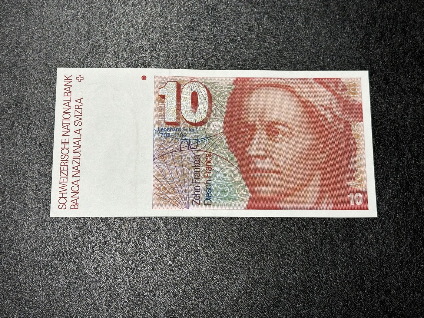 《外钞收藏家》第三百四十一期 1986年瑞士10法郎 全新UNC