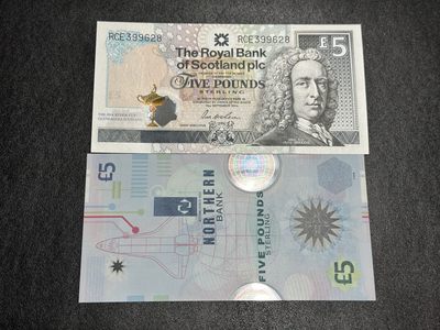《外钞收藏家》第三百四十一期 - 2014年苏格兰5镑+北方银行5镑 两张一起  无47 全新UNC
