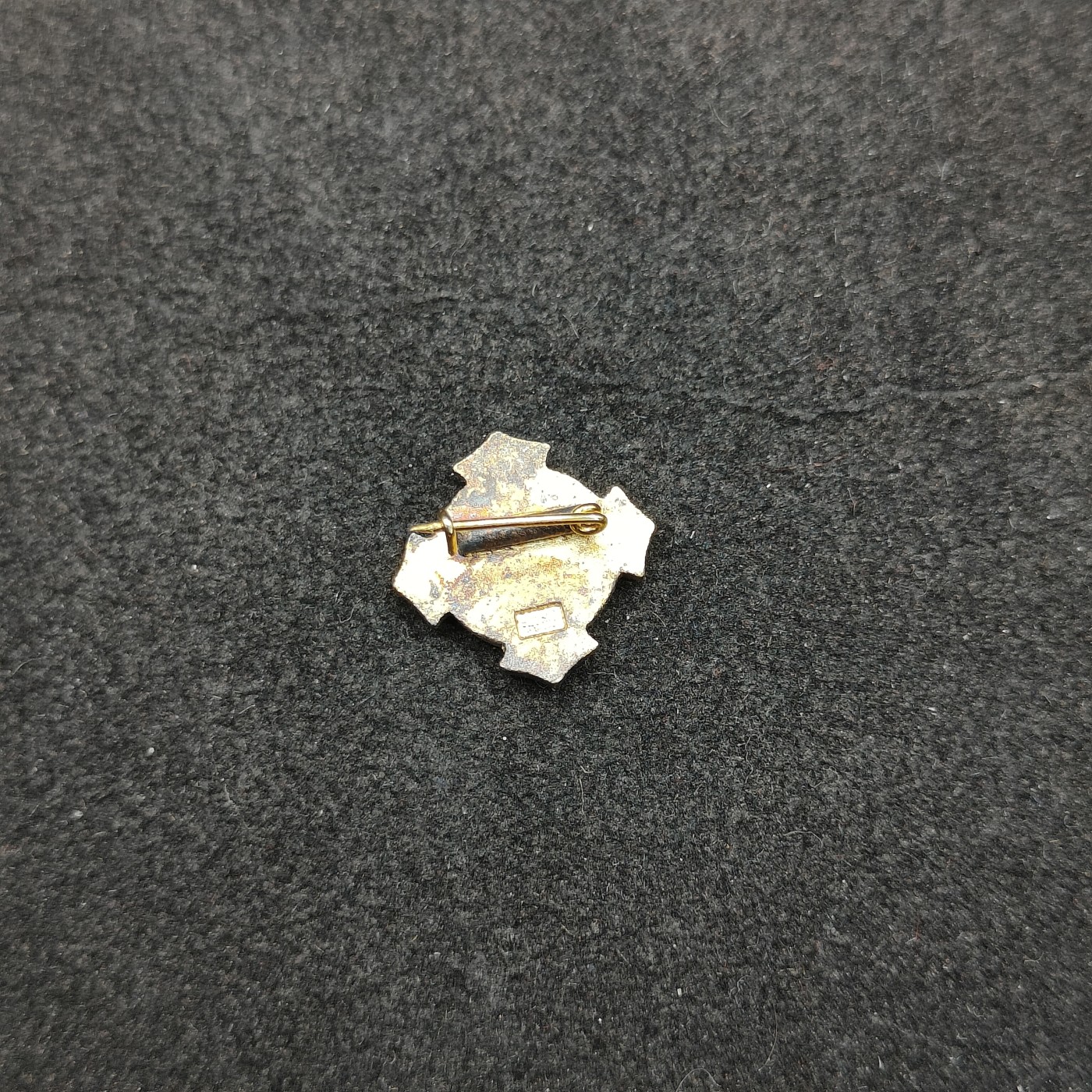 全场0元起拍 第134期 咸鱼国勋章拍卖专场 2月28日（周三）下午6：00开始 日本赤十字金有功略章 纯银制