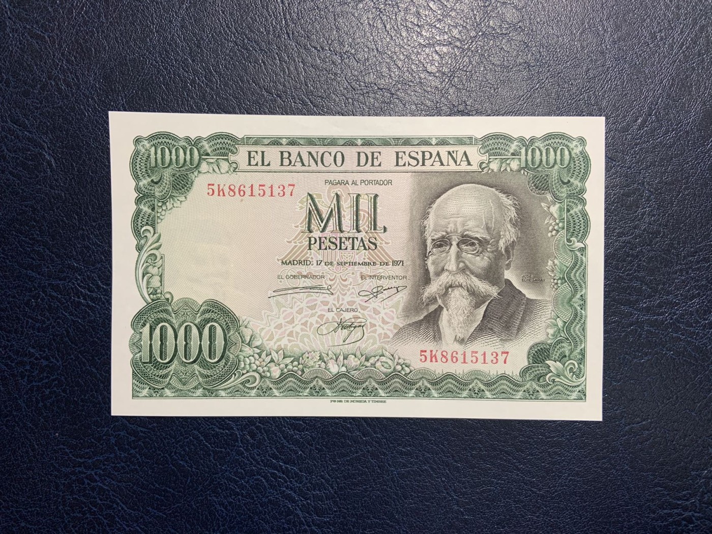 收藏联盟Quantum Auction 第326期拍卖  西班牙1971年1000比塞塔 品相全新UNC 号码无4 银行成立纪念钞