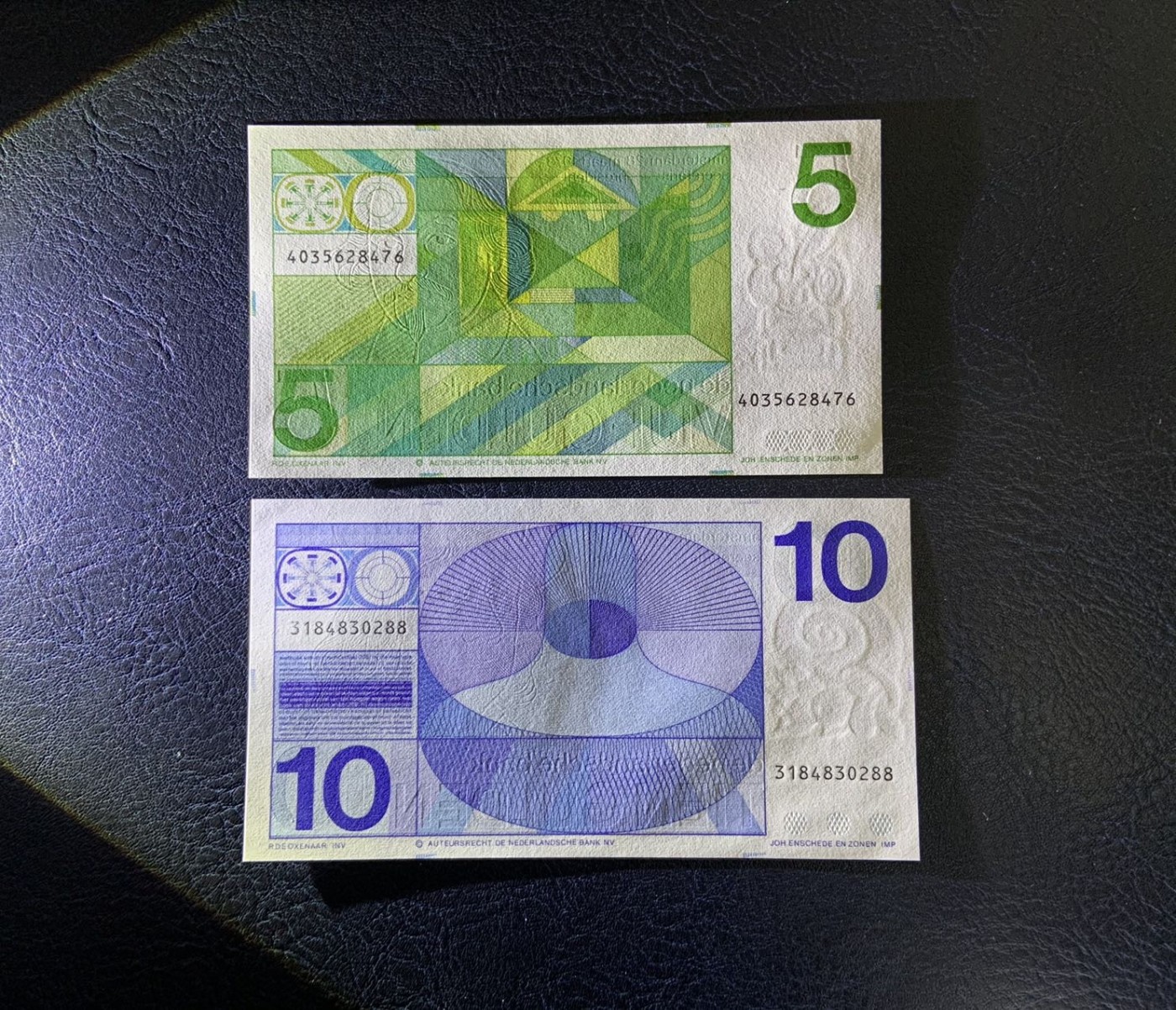 收藏联盟Quantum Auction 第326期拍卖  荷兰1968-73年5和10盾 品相全新UNC 10盾角微瑕 细节如图