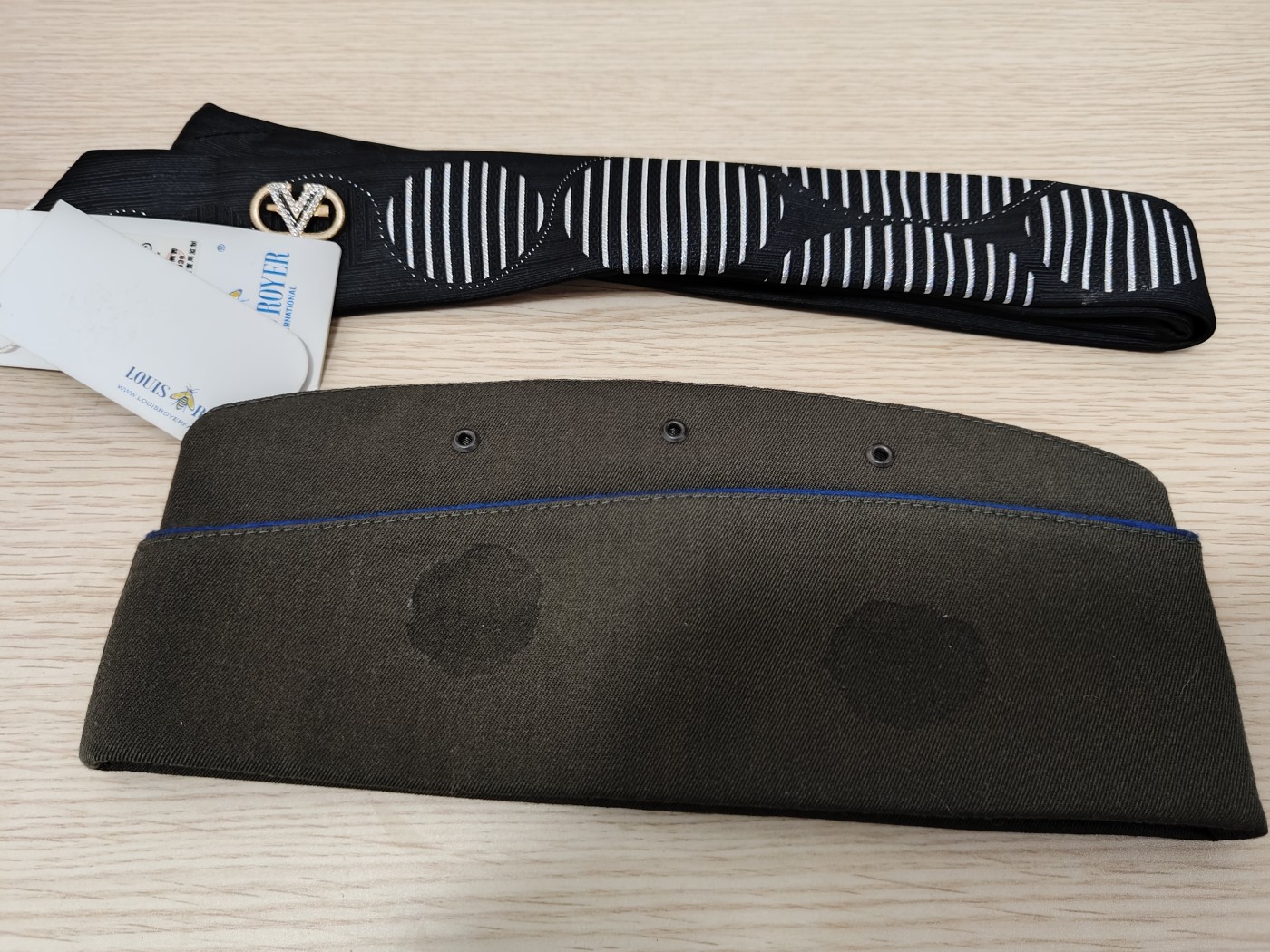 全场0元起拍 第134期 咸鱼国勋章拍卖专场 2月28日（周三）下午6：00开始 俄军船帽57CM+民用领带