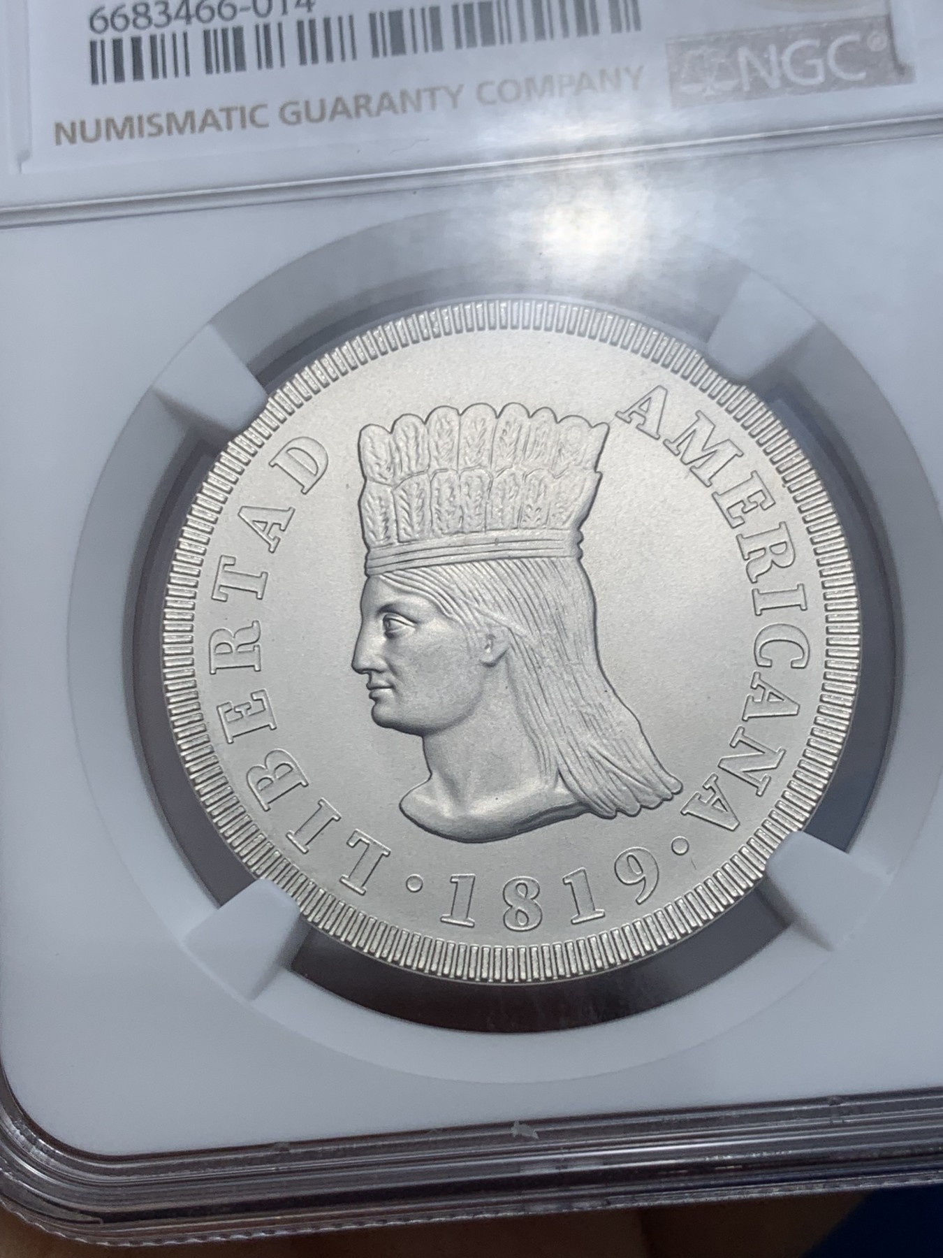 《竞宝斋》第242场-周日，周一 新年开场 (全场包邮) NGC PF69 哥伦比亚2019年建国200周年10000比索纪念币