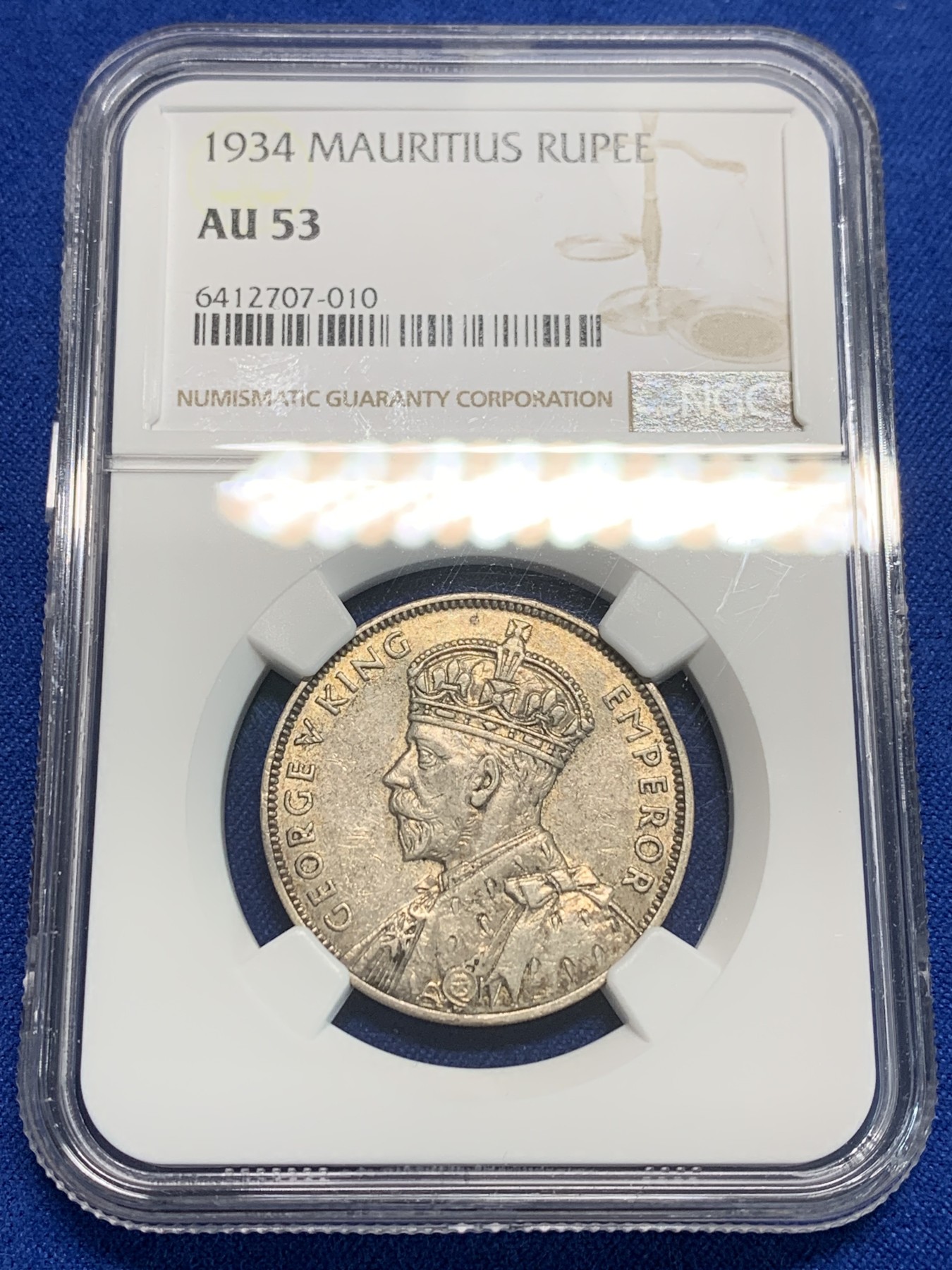 《竞宝斋》第242场-周日，周一 新年开场 (全场包邮) NGC-AU53 毛里求斯 1934年 1卢比 银币 原味包浆 最大面值的银币