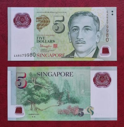 全新UNC新加坡5元塑料钞 保真 支持任何渠道验伪 单张价号随机