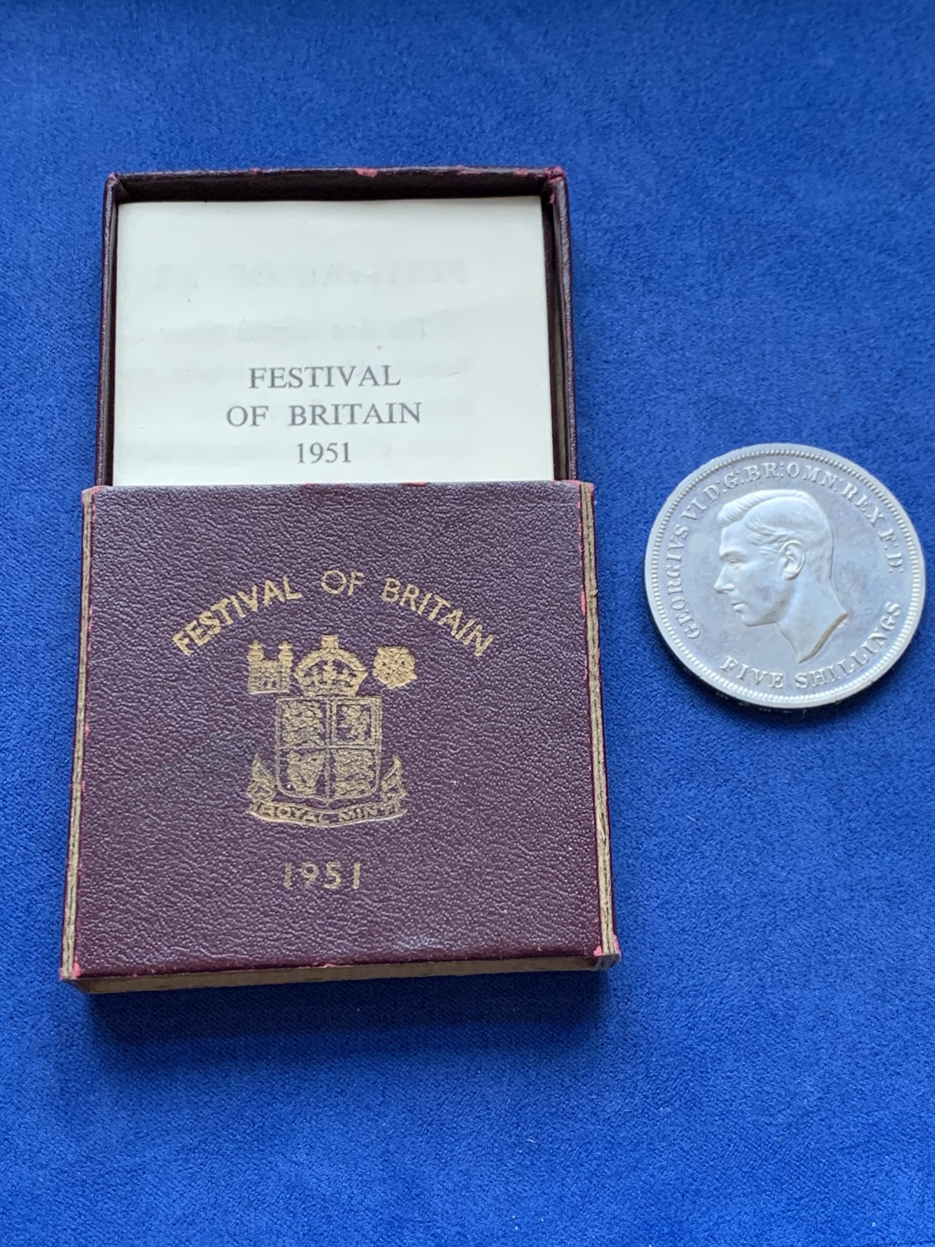 《竞宝斋》第242场-周日，周一 新年开场 (全场包邮) 英国 最后的 镍马剑 1951 带红盒证书 细节见图