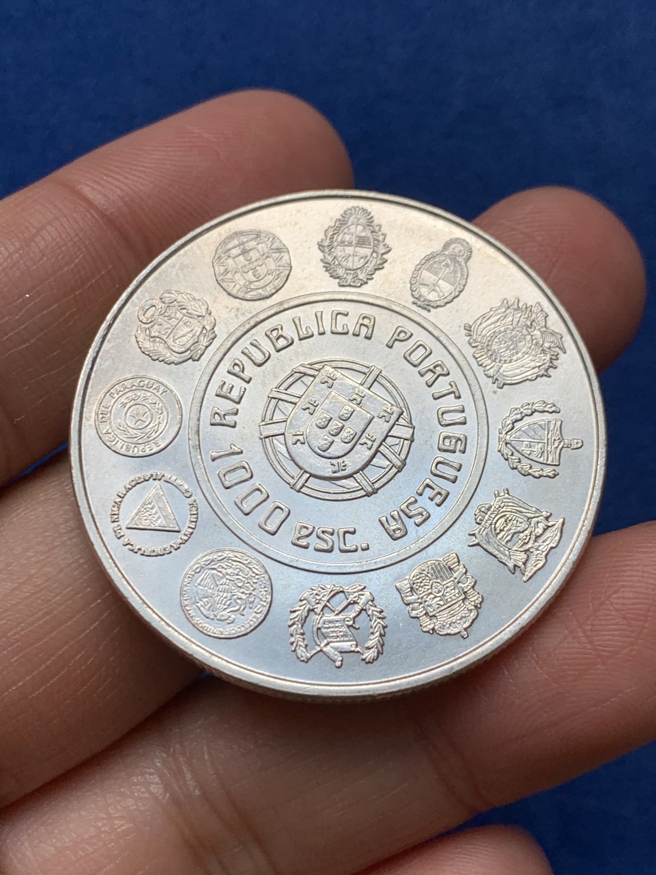 《竞宝斋》第242场-周日，周一 新年开场 (全场包邮) 葡萄牙1997年嘉年华庆典1000埃斯库多银币 27克 0.5银