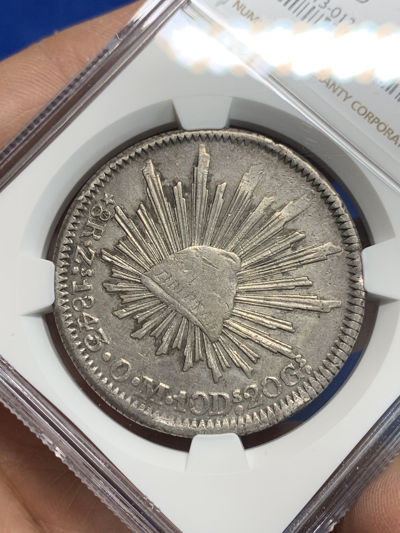 《竞宝斋》第242场-周日，周一 新年开场 (全场包邮) NGC-XFD 墨西哥早期鹰洋1843年 ZS OM 8R 40年代品相好的老鹰越来越少见 几乎没有清洗痕迹 再次送评出分的概率比较大