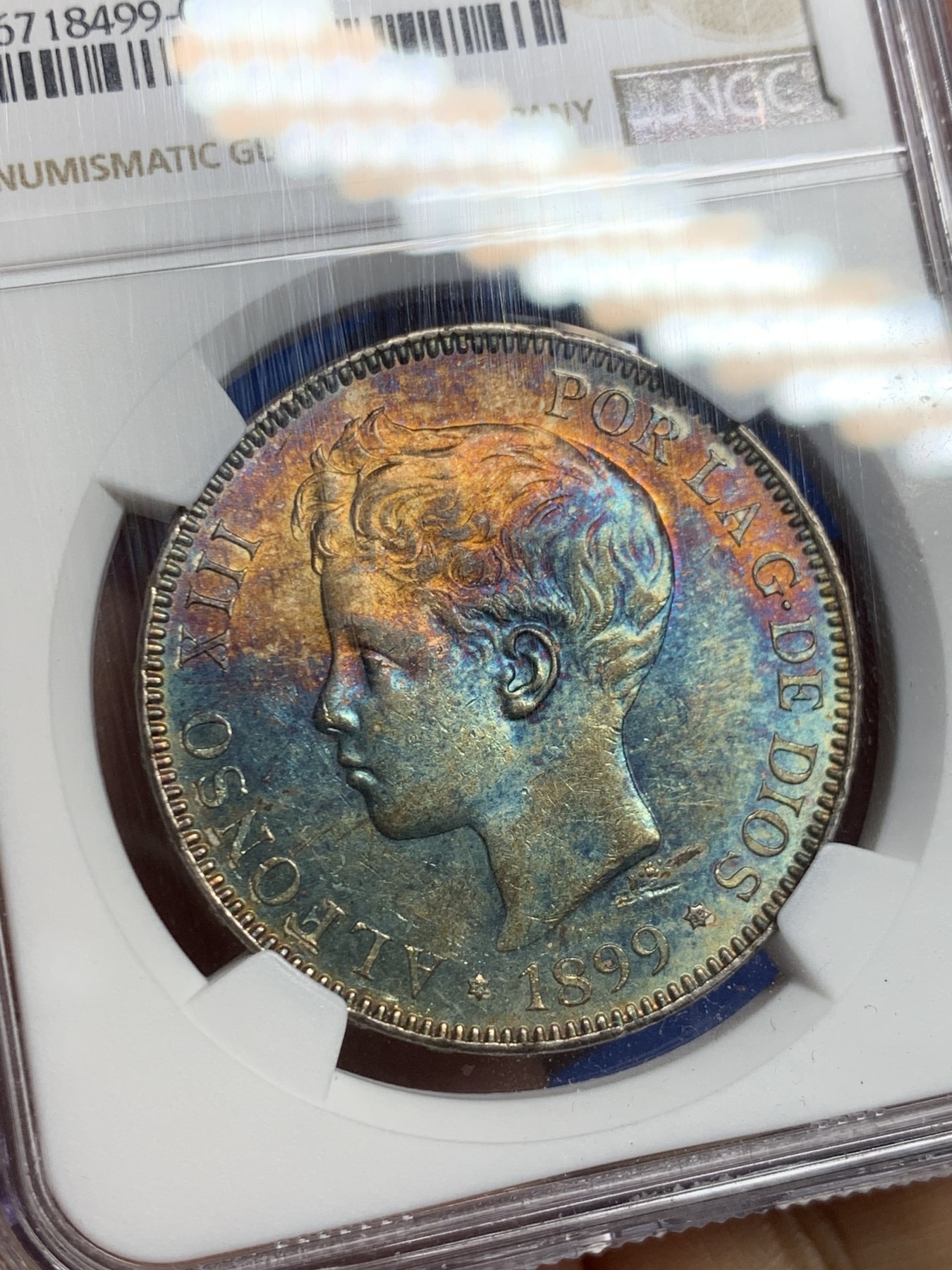 《竞宝斋》第242场-周日，周一 新年开场 (全场包邮) NGC MS60 西班牙1899年 国王阿方索十三世 小孩头 双柱 5比塞塔银币 绚丽五彩