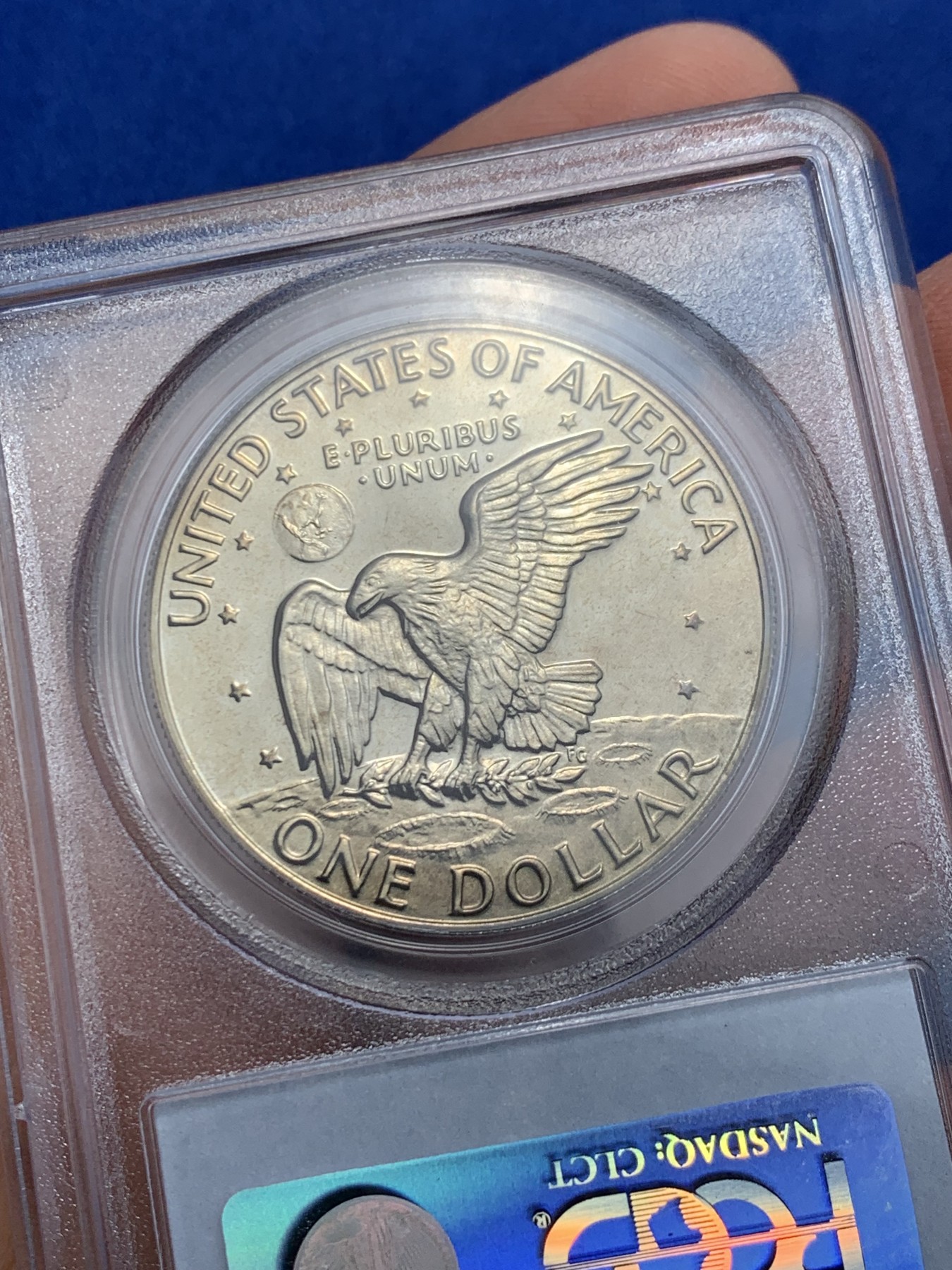 《竞宝斋》第242场-周日，周一 新年开场 (全场包邮) PCGS-PR69DCAM 1973年美国艾森豪威尔1美元精制币，直径38mm，重22.8克，状态极佳，PC早期经典小白盒老盒无官网图，更高评级数量55枚。