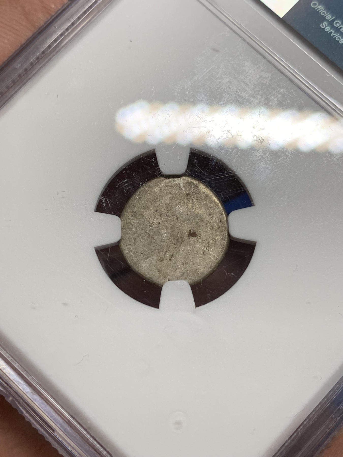 《竞宝斋》第242场-周日，周一 新年开场 (全场包邮) NGC AU53 柬埔寨金边王朝1847年2PE小鸟打制银币 出分不易