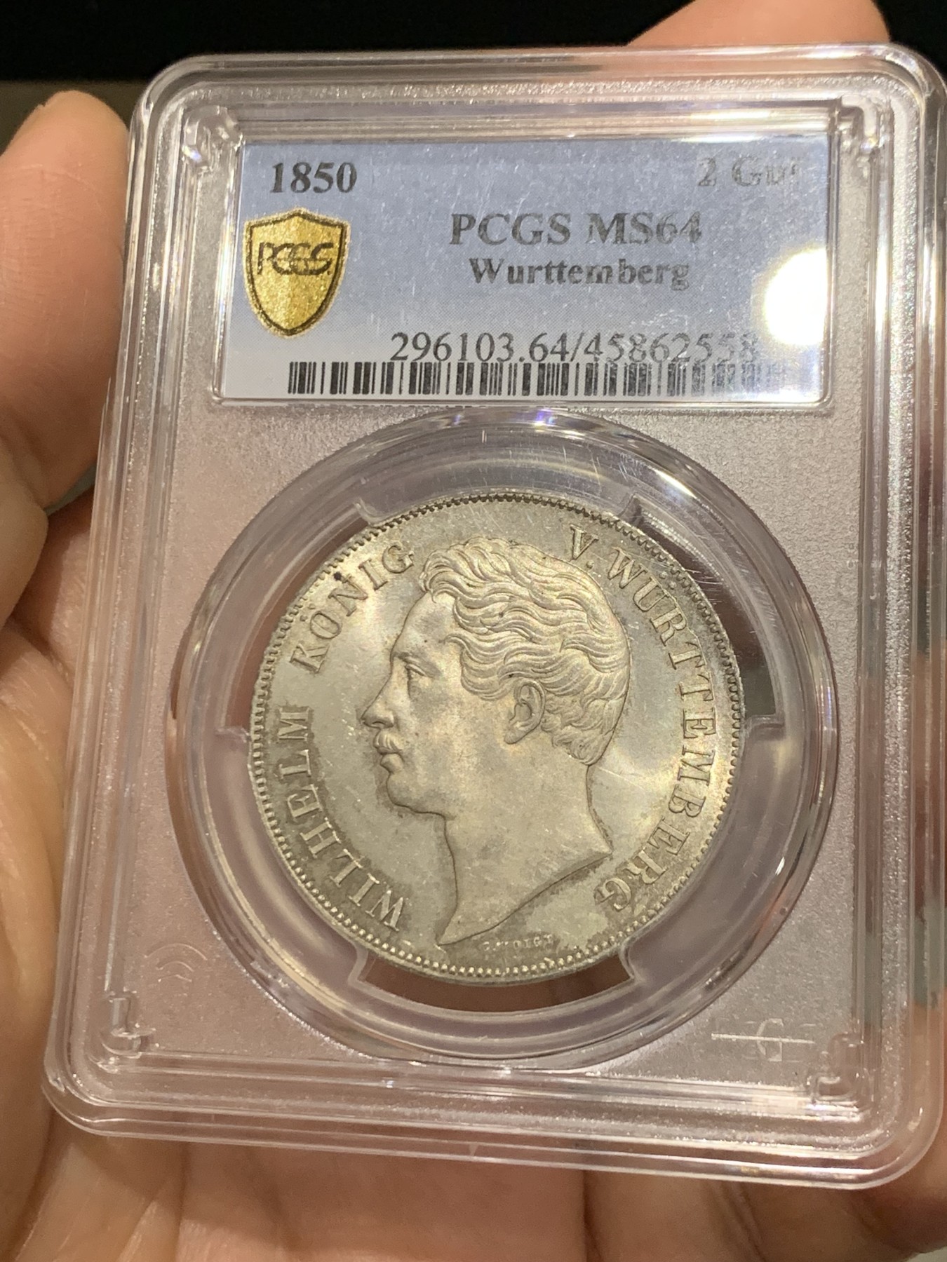 《竞宝斋》第242场-周日，周一 新年开场 (全场包邮) PCGS-MS64亚军分 德国 符腾堡1850年狮鹿2盾银币，设计精美，边齿特别。BU状态，淡彩金光，完整锐利的细节，干净极佳的底板，宝石般的光芒，流通充分高分较少。HA一枚ngc62分的狮鹿两盾在2022年成交价为780美元。