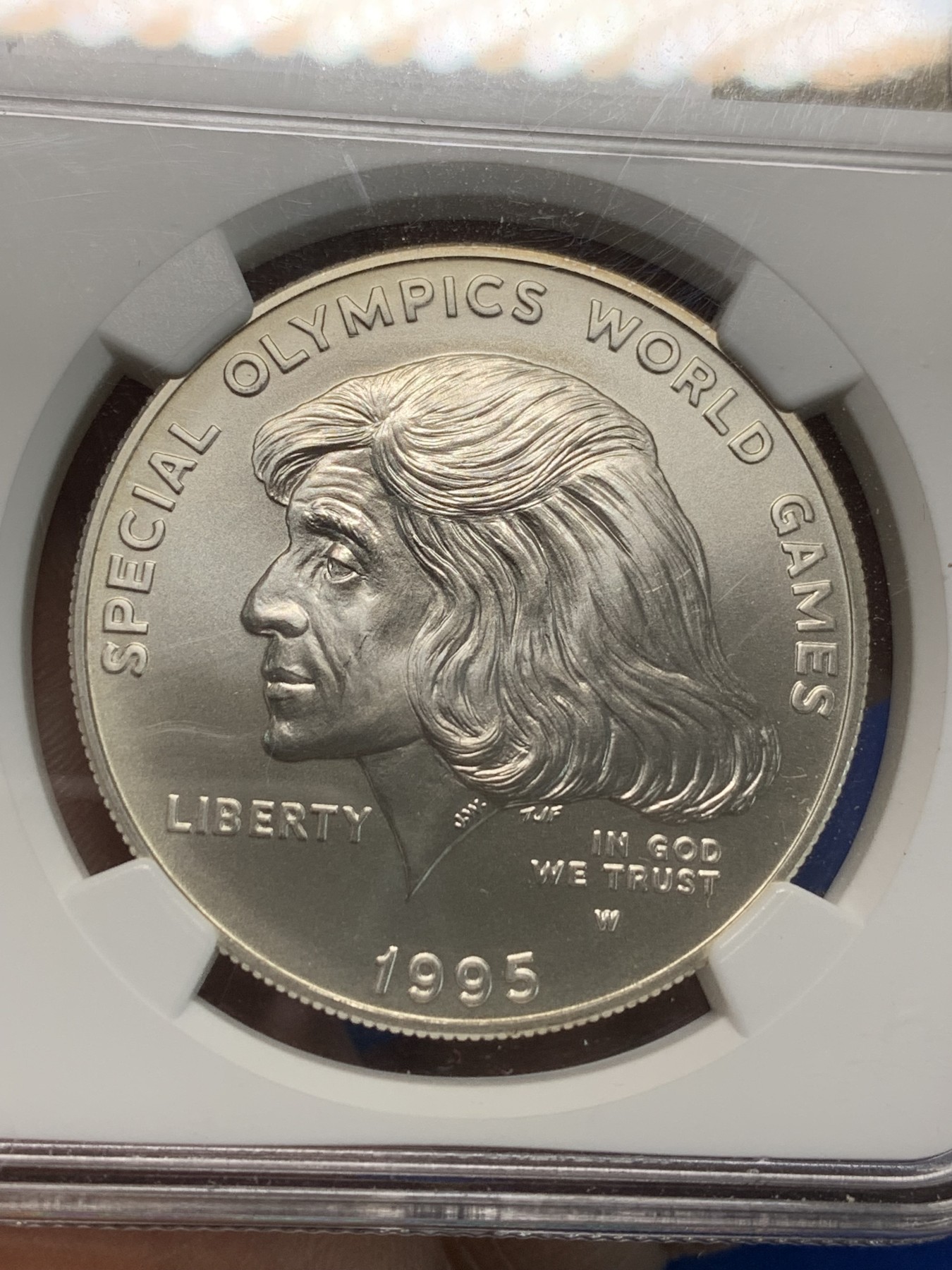 《竞宝斋》第242场-周日，周一 新年开场 (全场包邮) NGC MS69 美国1995年W版特奥会1美元大银币