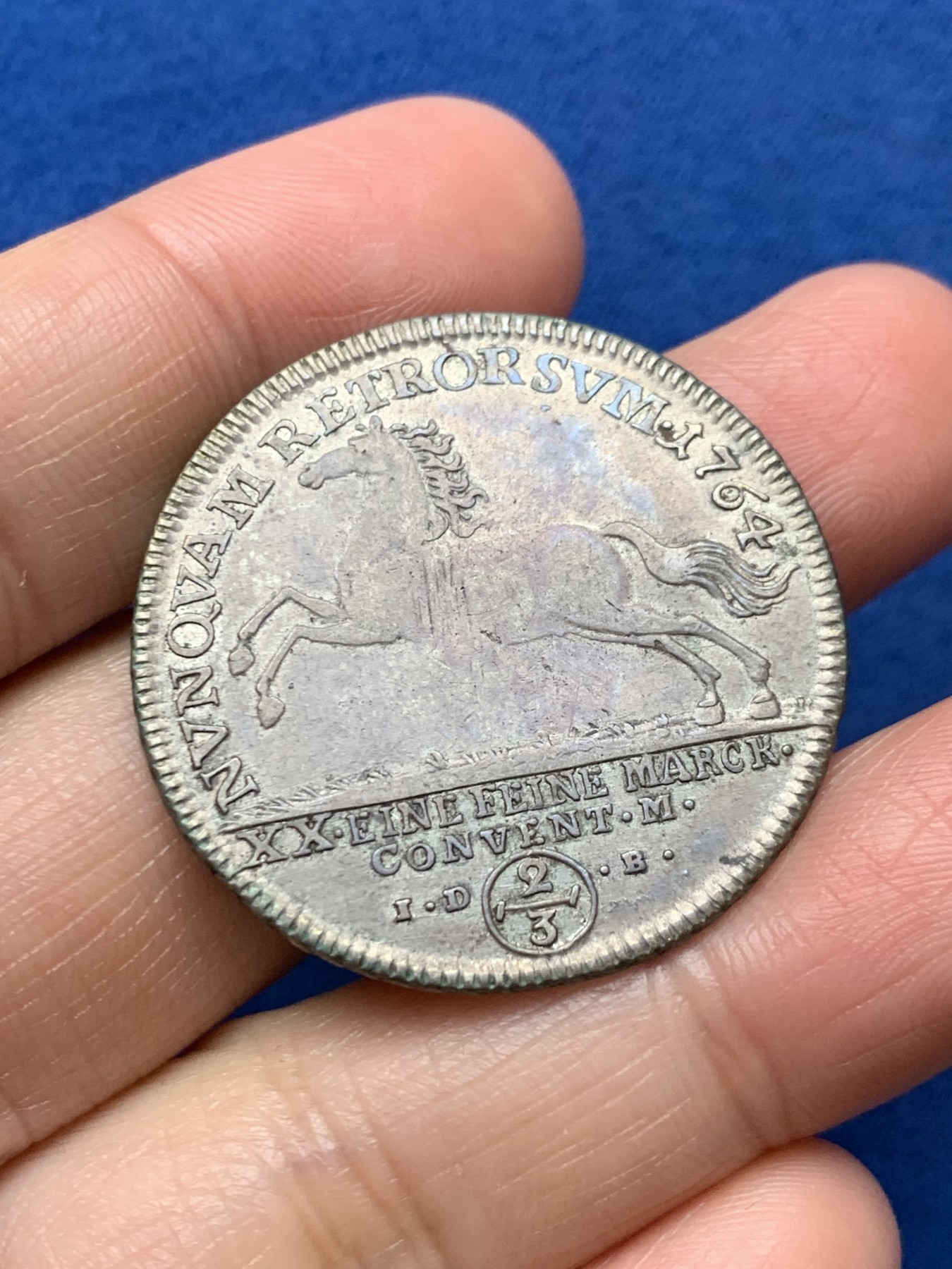 《竞宝斋》第242场-周日，周一 新年开场 (全场包邮) 德国布伦瑞克（不伦瑞克）2/3小马泰勒银币，飞马泰勒设计精美，包浆醇厚，AU有分状态。