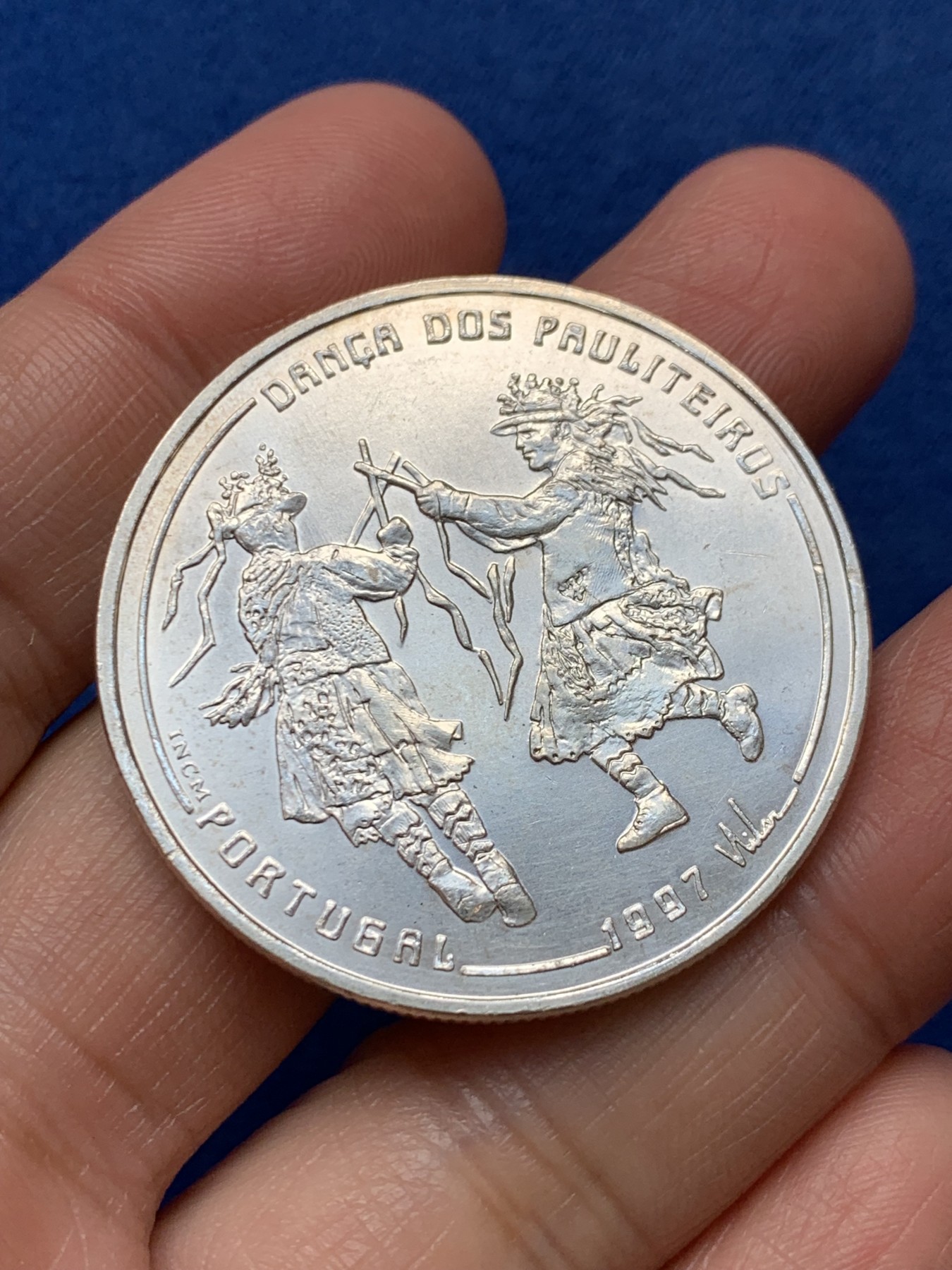 《竞宝斋》第242场-周日，周一 新年开场 (全场包邮) 葡萄牙1997年嘉年华庆典1000埃斯库多银币 27克 0.5银