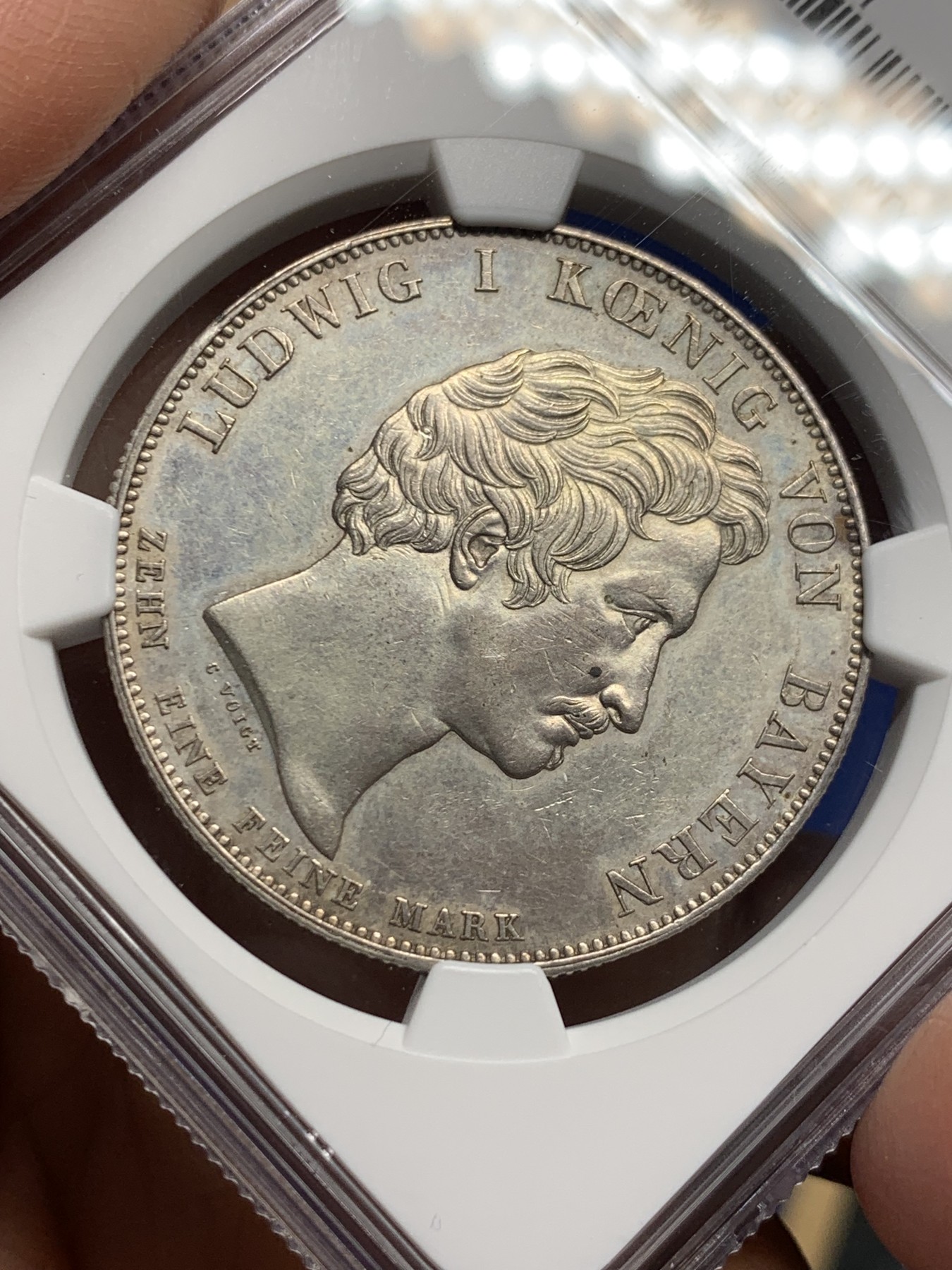 《竞宝斋》第242场-周日，周一 新年开场 (全场包邮) NGC UNC 德国 1826 巴伐利亚 赖兴巴赫和弗劳恩霍夫 泰勒大银币 底板光好带彩