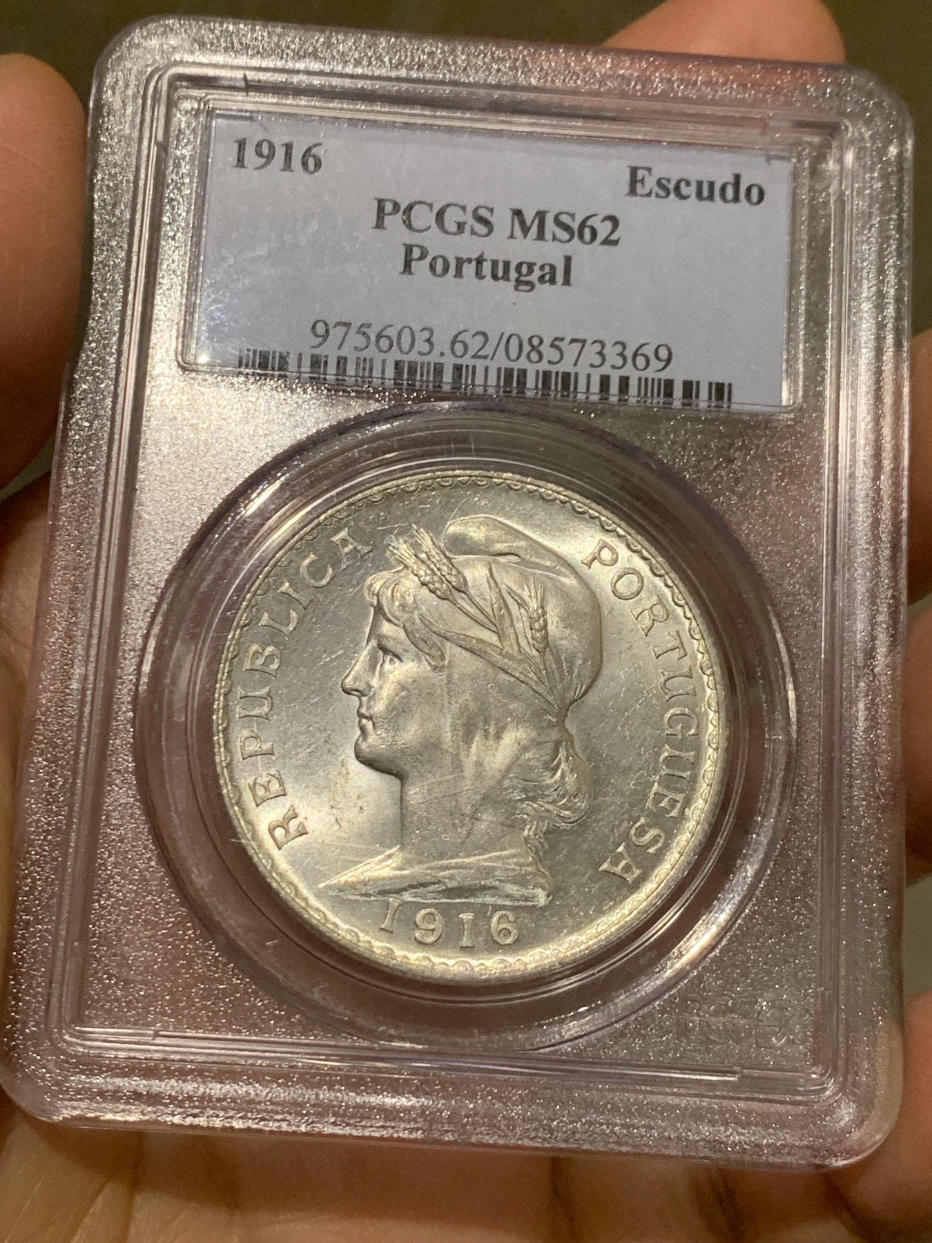 《竞宝斋》第242场-周日，周一 新年开场 (全场包邮) PCGS MS62 原光葡萄牙1916年女神1埃斯库多银币 PCGS早期白盒 状态很好