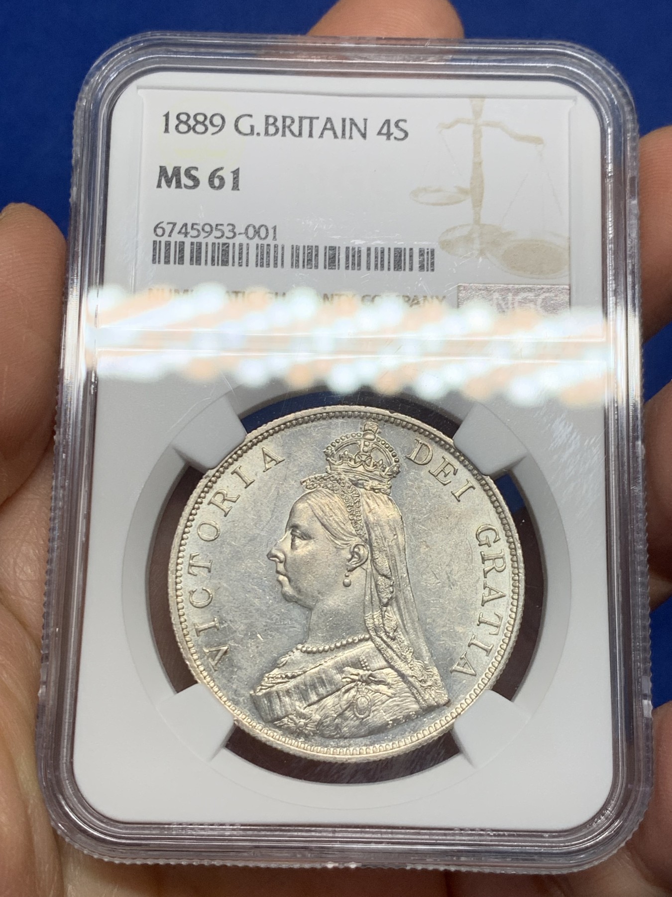 《竞宝斋》第242场-周日，周一 新年开场 (全场包邮) NGC-MS61 英国 1889年 维多利亚高冠 4先令/双弗林 大银币 银霜转光 发行年份不多