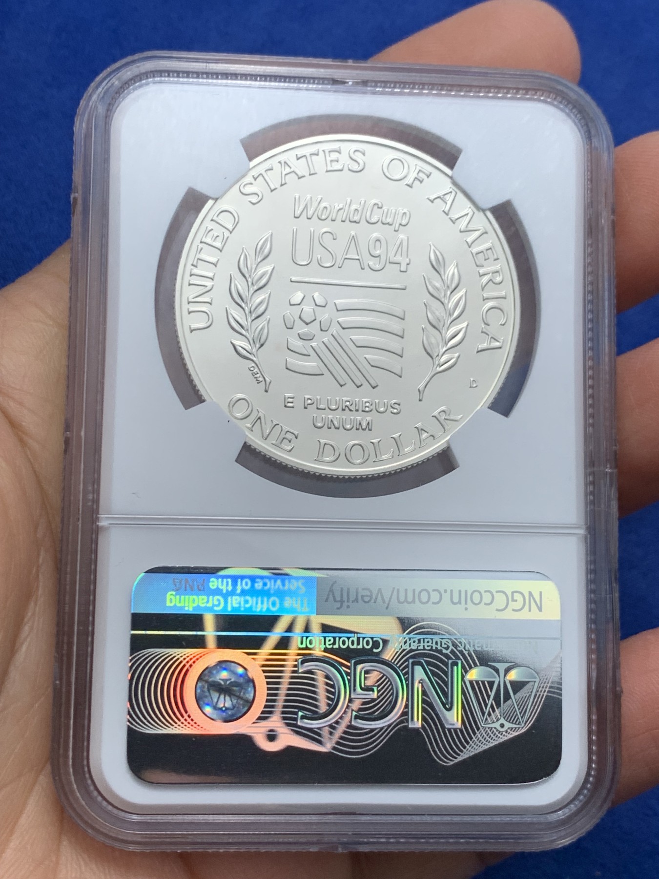 《竞宝斋》第242场-周日，周一 新年开场 (全场包邮) NGC MS69 美国1994年D版世界杯1美元大银币