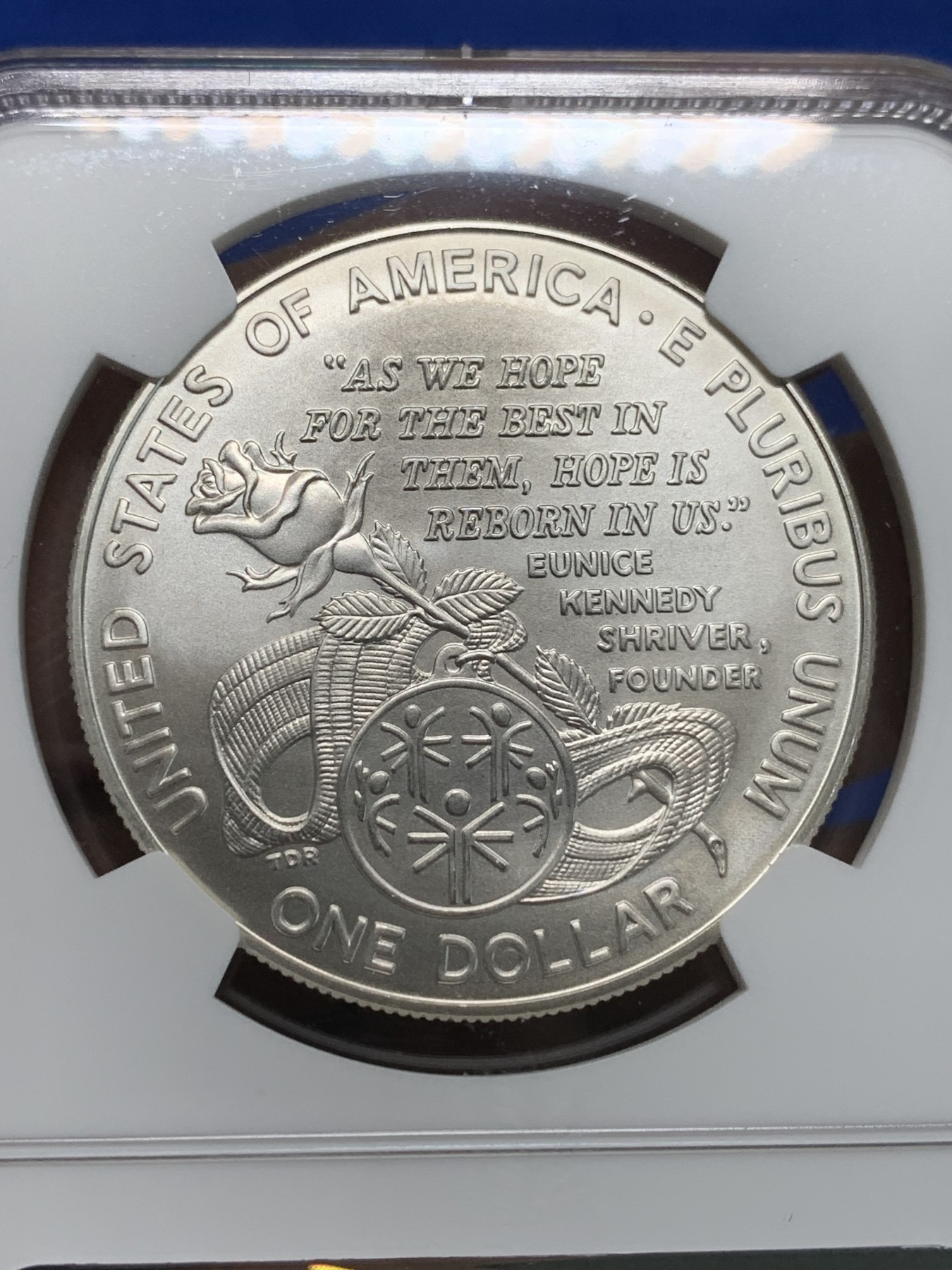 《竞宝斋》第242场-周日，周一 新年开场 (全场包邮) NGC MS69 美国1995年W版特奥会1美元大银币