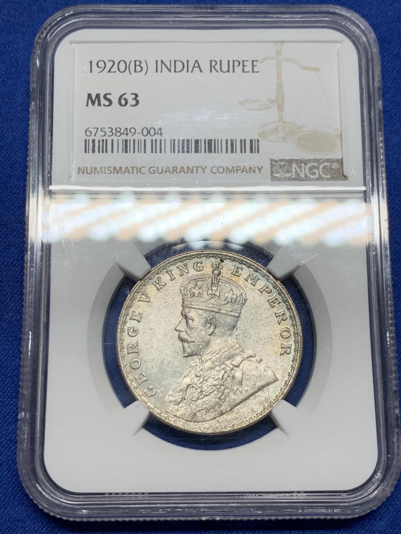 《竞宝斋》第242场-周日，周一 新年开场 (全场包邮) NGC MS63 1920年英属印度乔五1卢比银币 B版 分数不错状态好