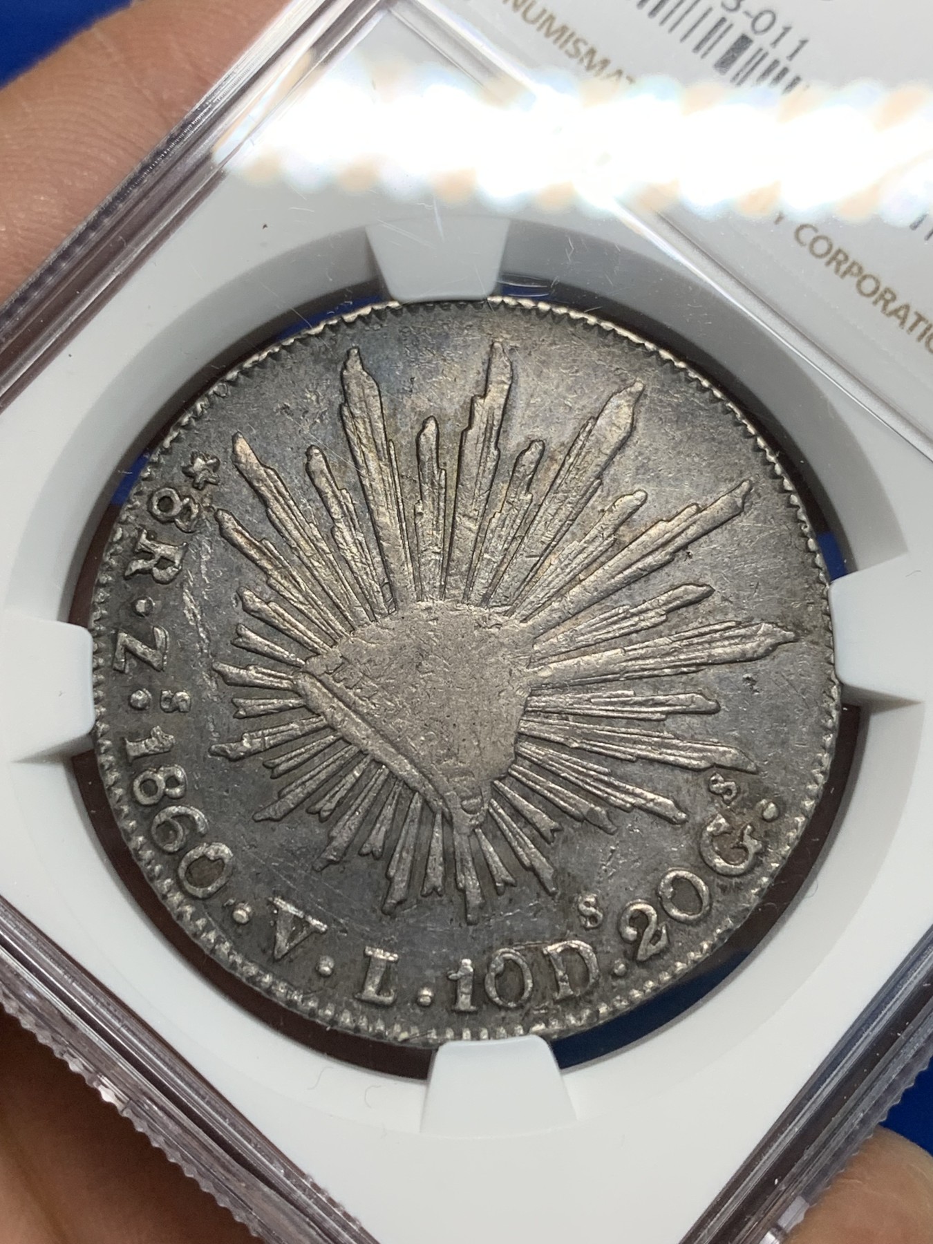 《竞宝斋》第242场-周日，周一 新年开场 (全场包邮) NGC-XFD 墨西哥早期鹰洋1860年 ZS VL 8R 带包浆品相好