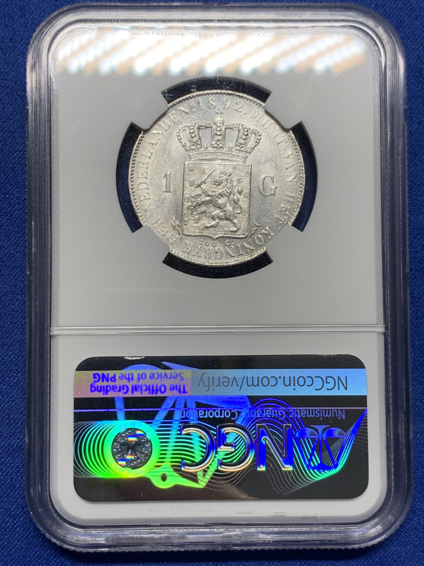 《竞宝斋》第242场-周日，周一 新年开场 (全场包邮) NGC-MS61 荷兰1892年威廉敏娜头像1盾银币 经典萝莉头造型 N年份错标