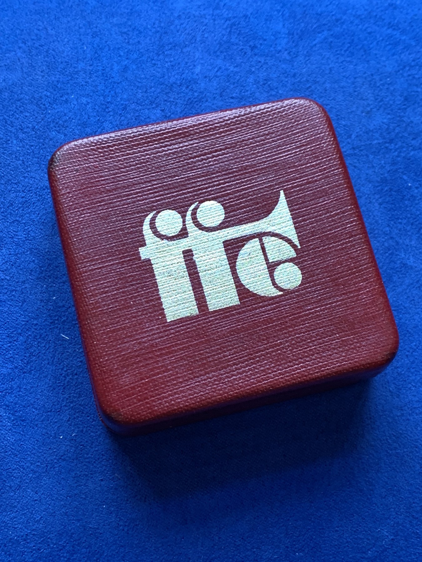 《竞宝斋》第242场-周日，周一 新年开场 (全场包邮) 两枚一组 1973年英国入欧精制普制 盒装