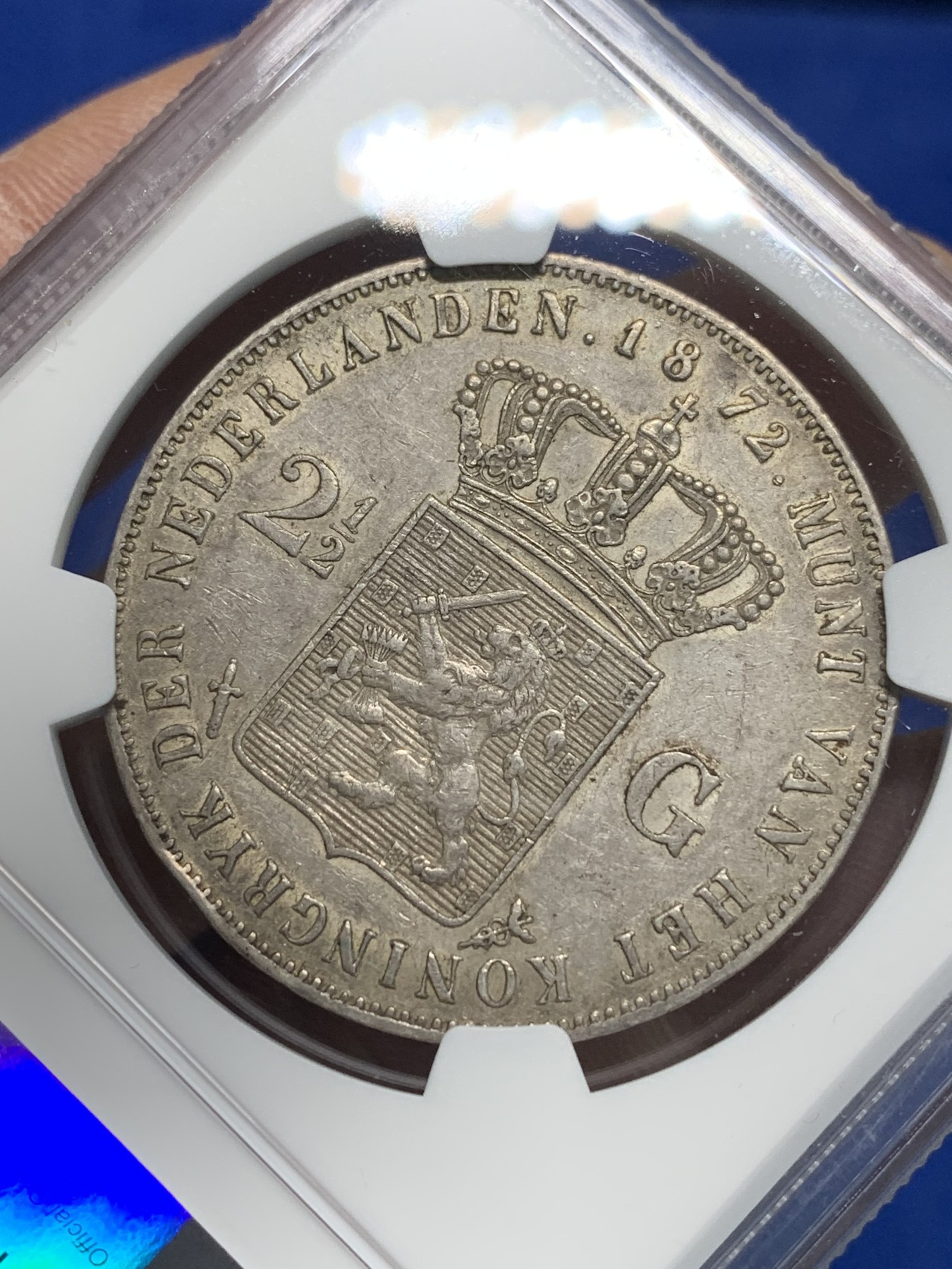 《竞宝斋》第242场-周日，周一 新年开场 (全场包邮) NGC-AU50 荷兰 1872年 2.5盾 大银币 威廉三世 原包浆带底光 细节很不错 945高银