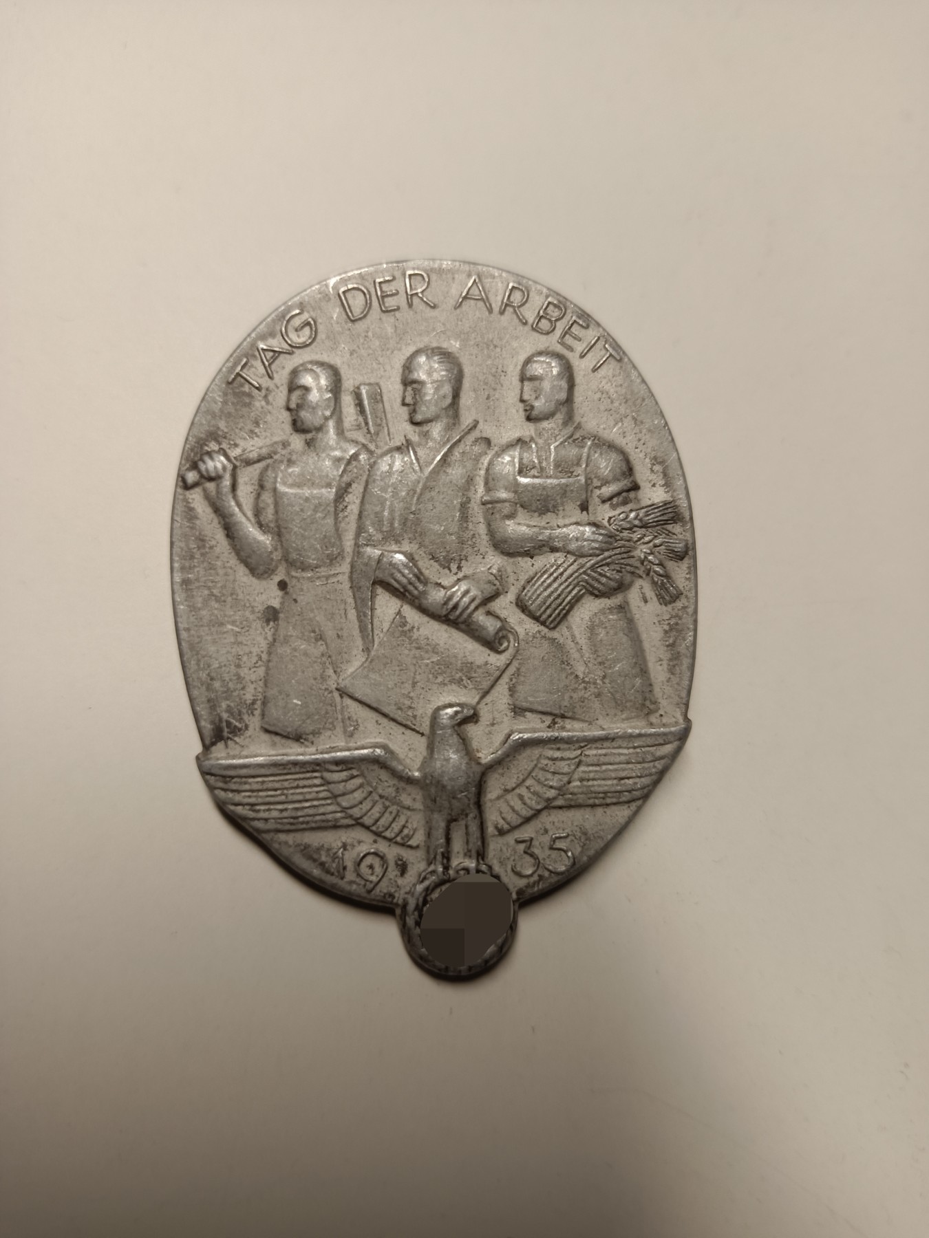 阿娜斯塔西亚军事题材拍卖第五期 Third Reich1935nsdap劳动节徽章，背后都带制造厂商标