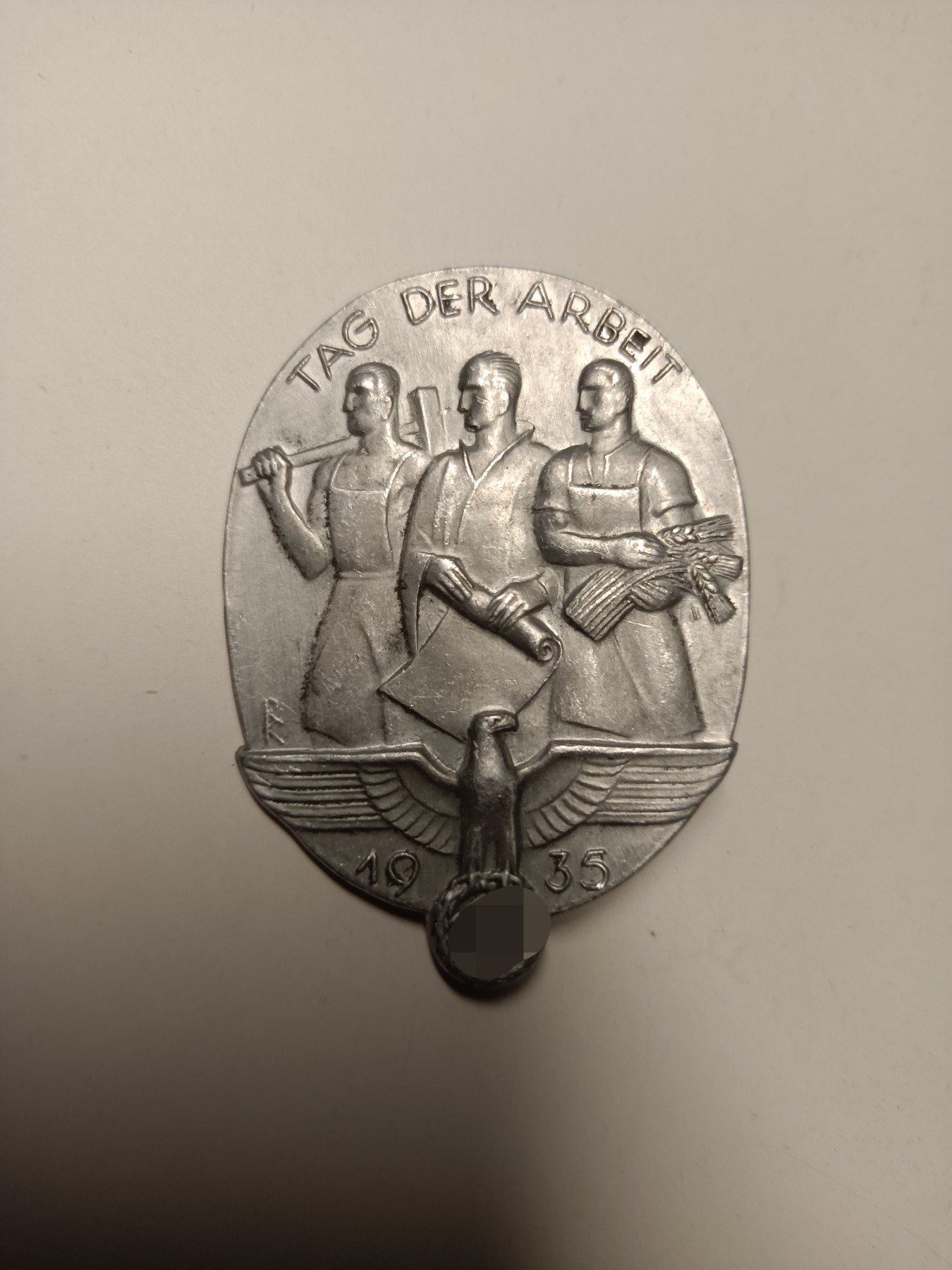 阿娜斯塔西亚军事题材拍卖第五期 Third Reich1935nsdap劳动节徽章，背后都带制造厂商标