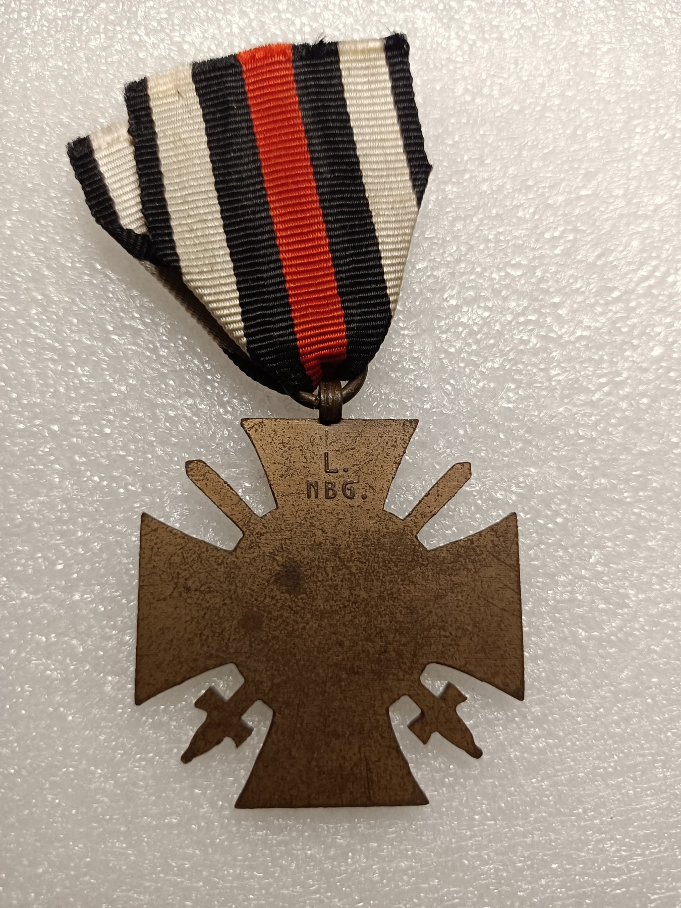 阿娜斯塔西亚军事题材拍卖第五期 魏玛军人版兴登堡奖章背后带l.nbg厂标