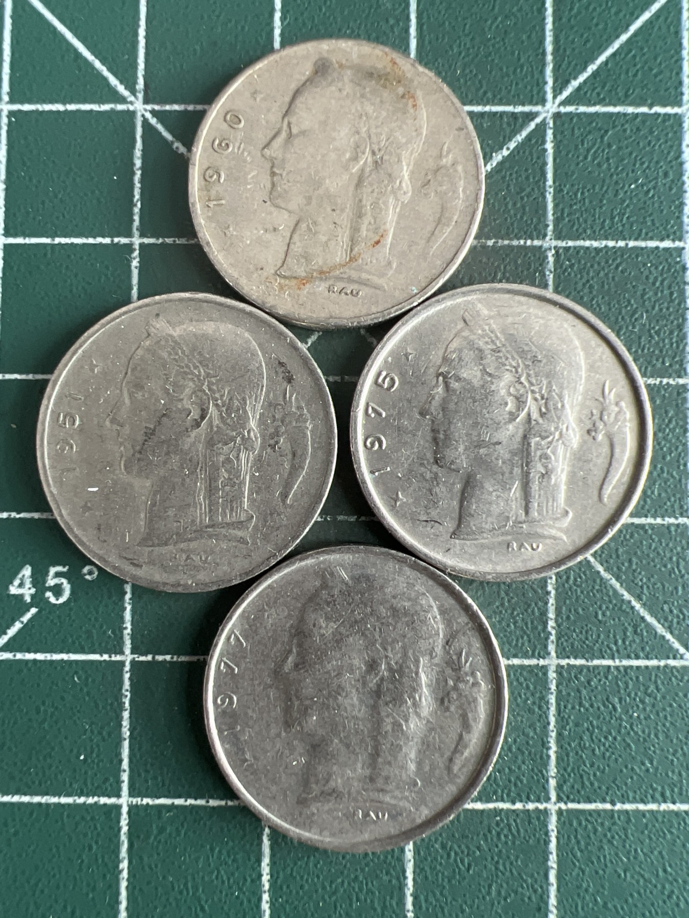 第591期 硬币专场 （无押金，捡漏，全场50包邮，偏远地区除外，接收代拍业务） 比利时1法郎 四枚