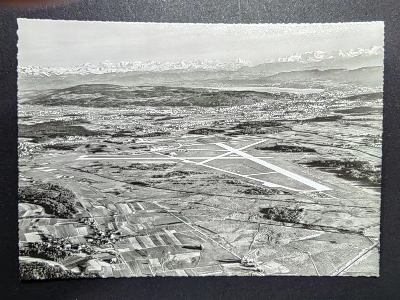 多国邮品✌（拍卖场）精品🔥专场 第五十场 古典飞机+飞机跑道航拍