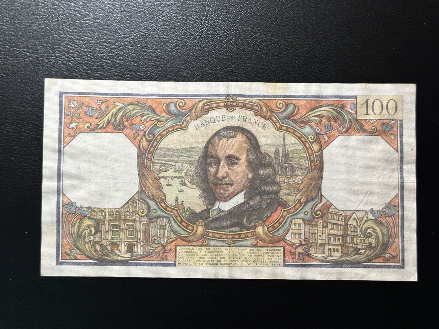 第三十六场！（本期有pmg记录仅两枚的顶级高货） 法国1964年100法郎，高乃依！品相au-vf。这一版本多数都有针孔，此枚为少见没有针孔的！大热门品种！